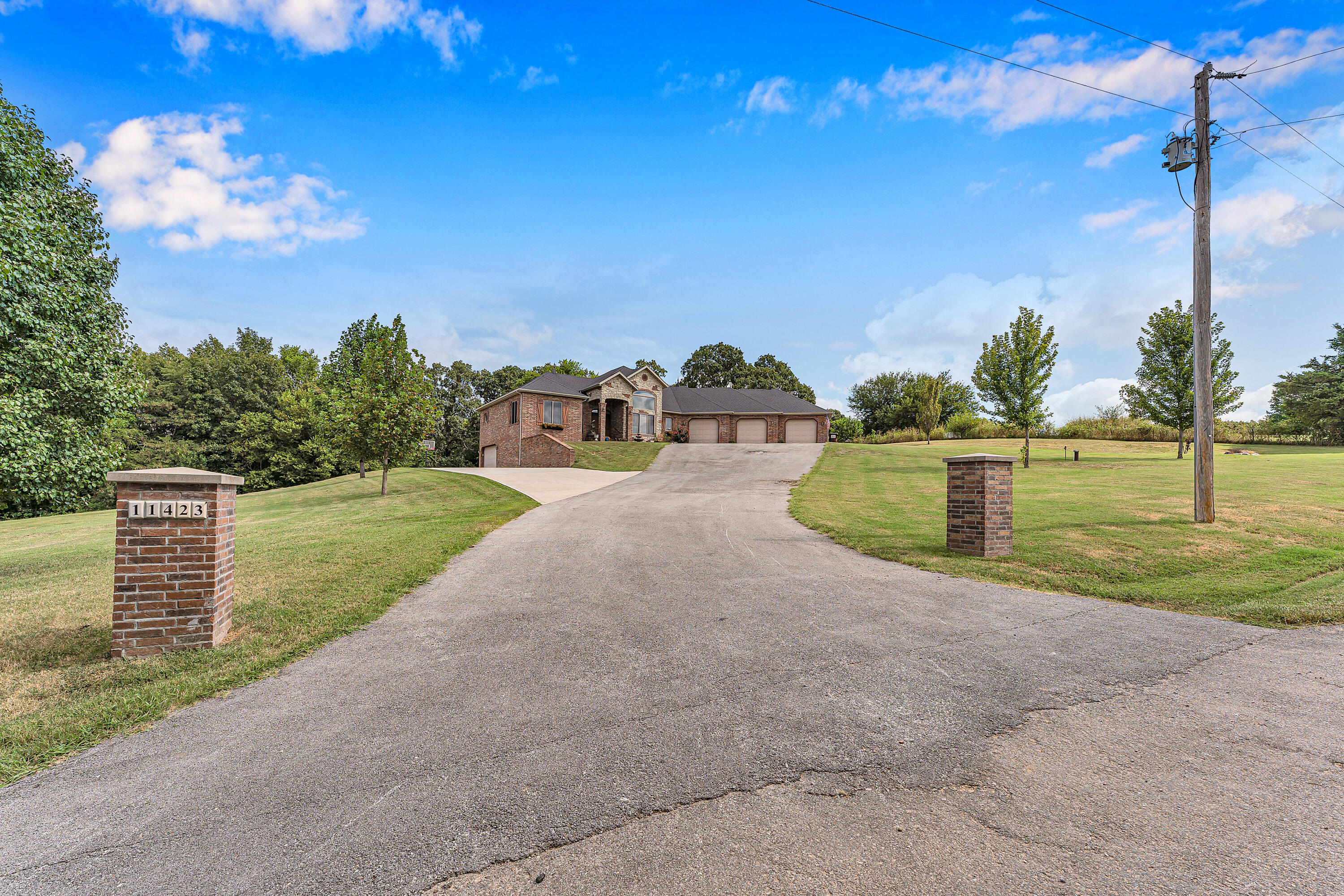 Photo 3 - Residential for sale – 11423  Benjamin   Republic, MO