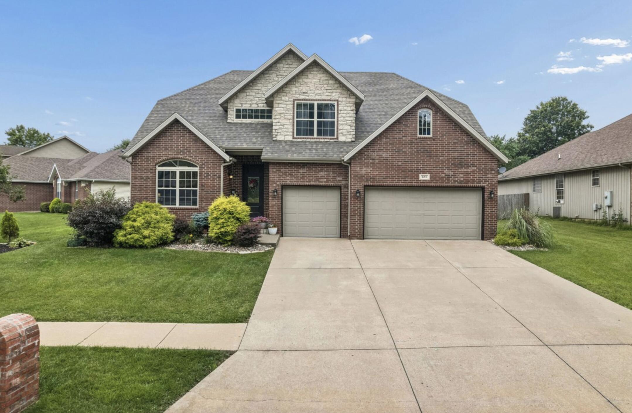 Photo 3 - Residential for sale – 653  Greer Avenue  Nixa, MO