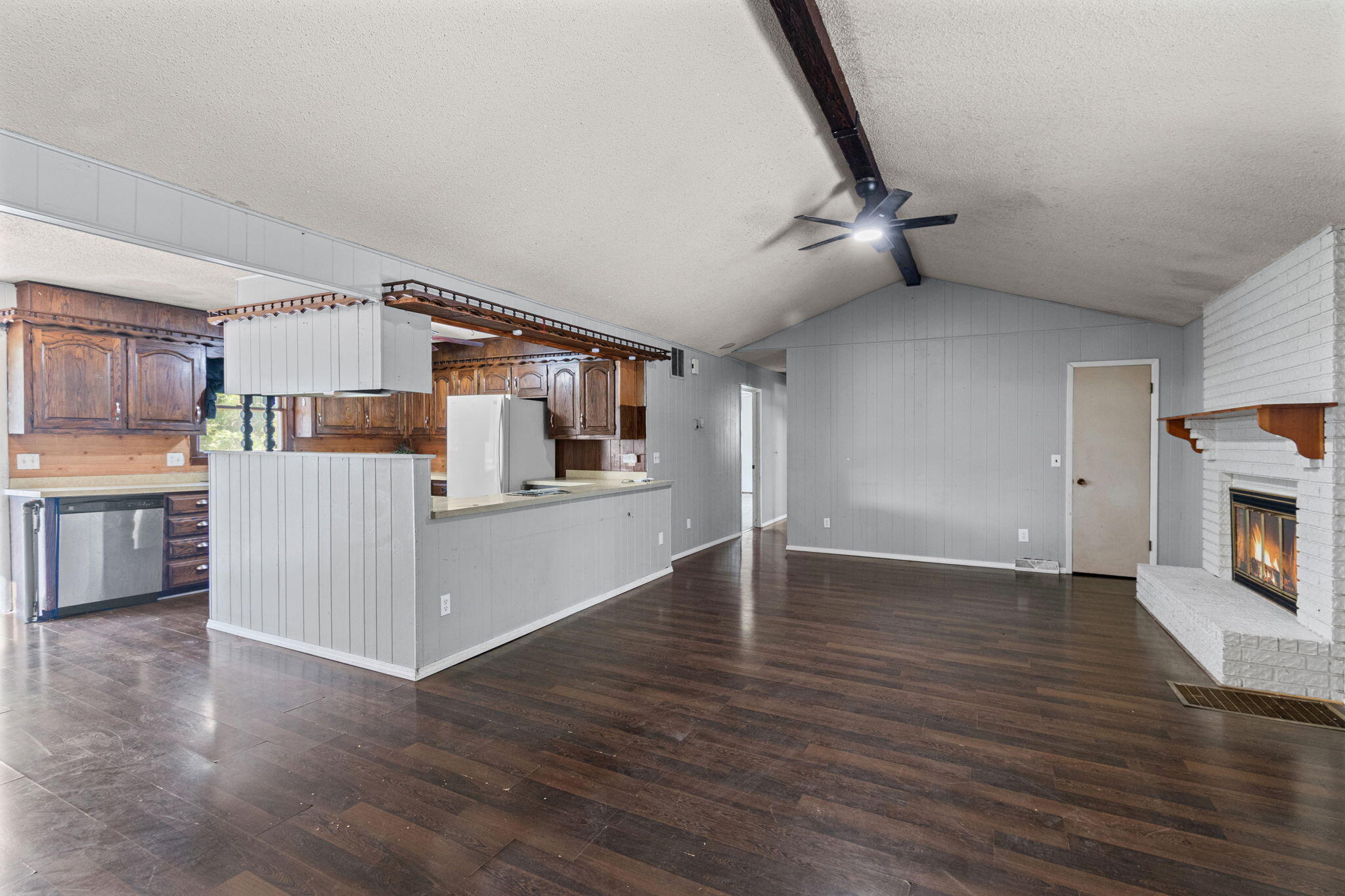 Photo 5 - Residential for sale – 116 W Marshall Street  El Dorado Springs, MO