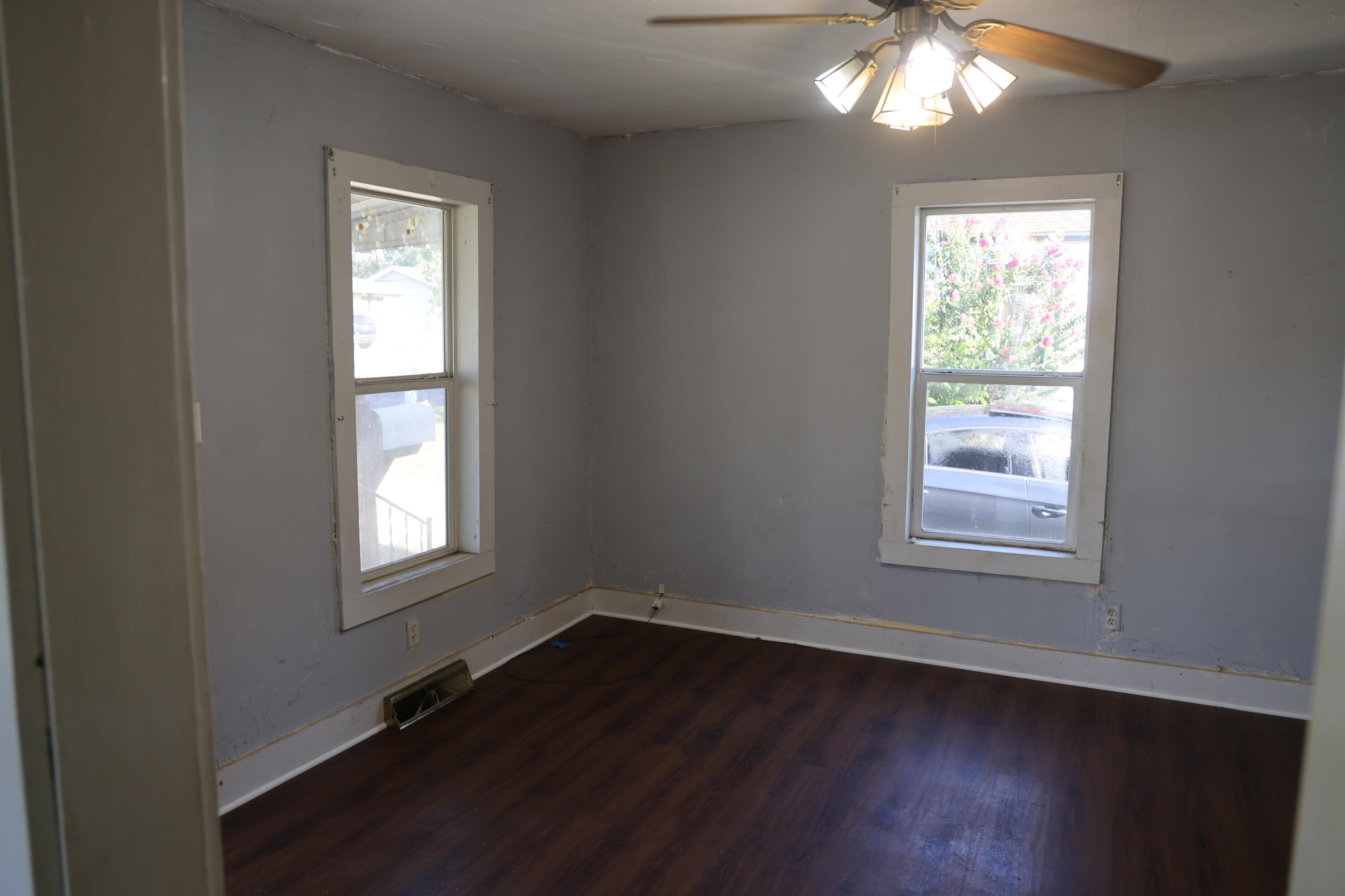 Photo 15 - Residential for sale – 1020 N West Avenue  Springfield, MO