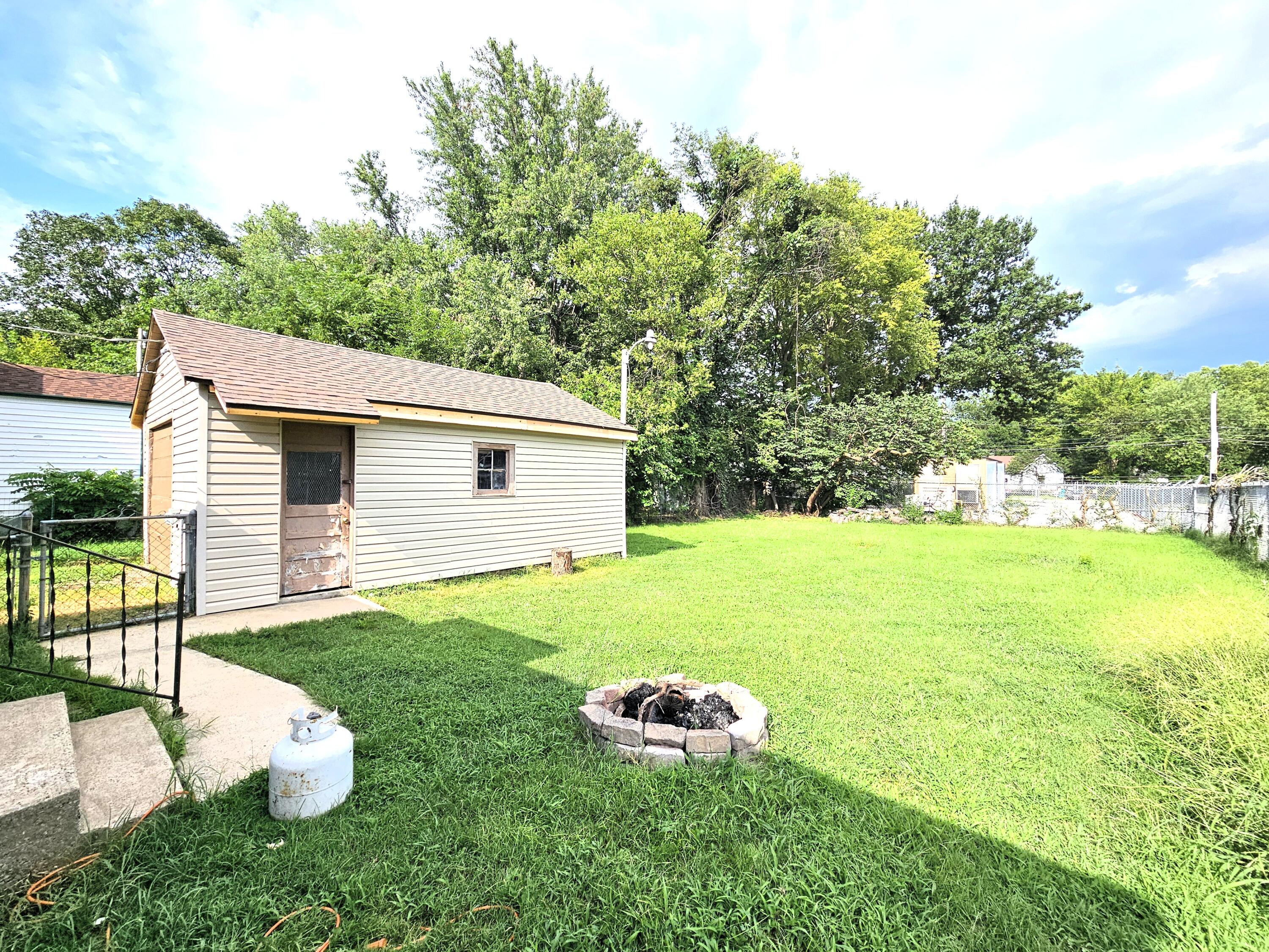 Photo 5 - Residential for sale – 1020 N West Avenue  Springfield, MO