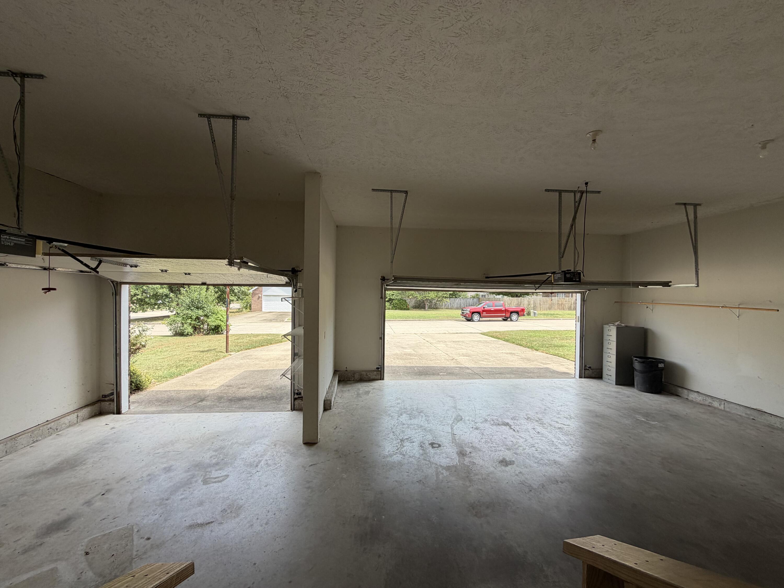 Photo 2 - Residential for sale – 1661 N Main Avenue  Bolivar, MO