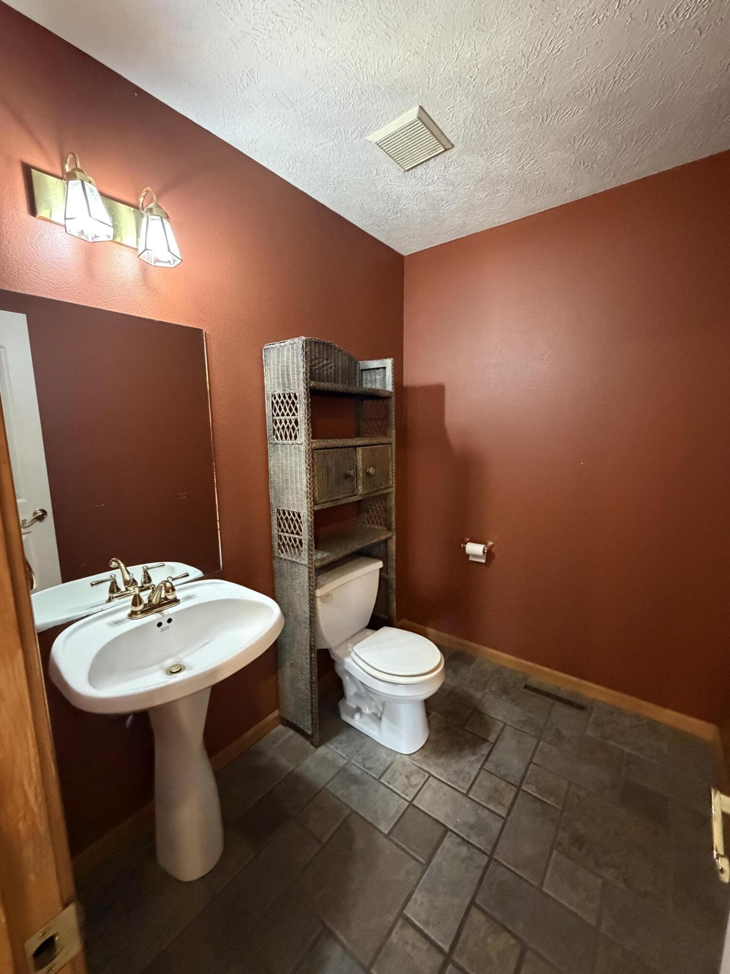 Photo 10 - Residential for sale – 1661 N Main Avenue  Bolivar, MO