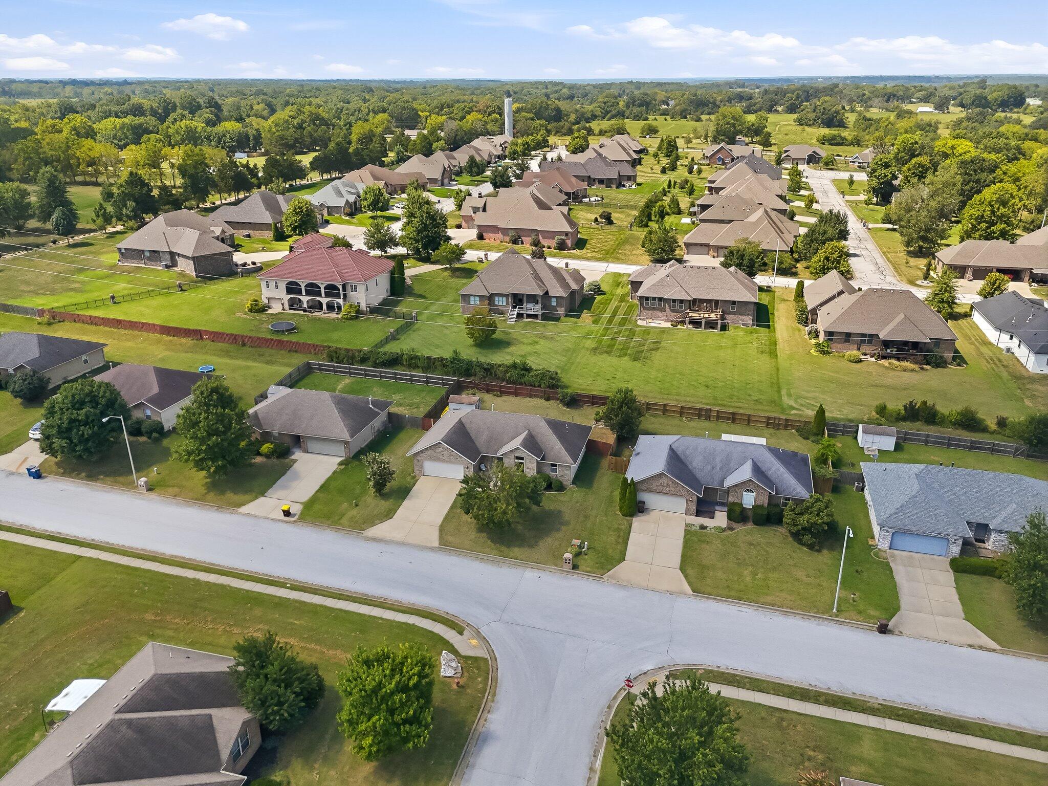Photo 32 - Residential for sale – 1911  Holly Springs Avenue  Nixa, MO