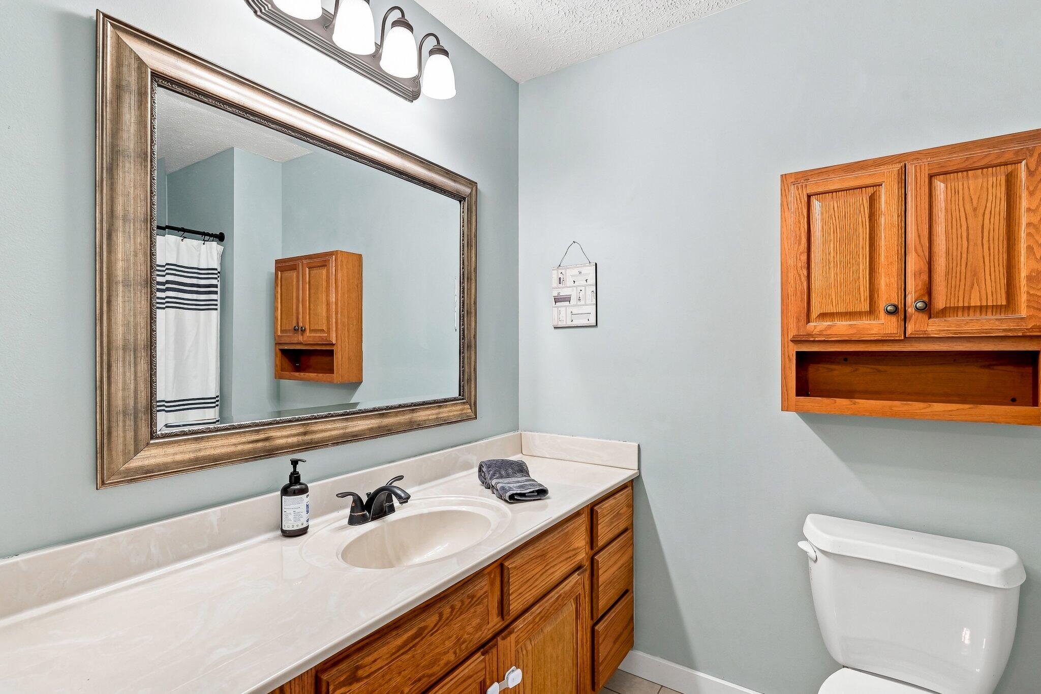 Photo 12 - Residential for sale – 1911  Holly Springs Avenue  Nixa, MO
