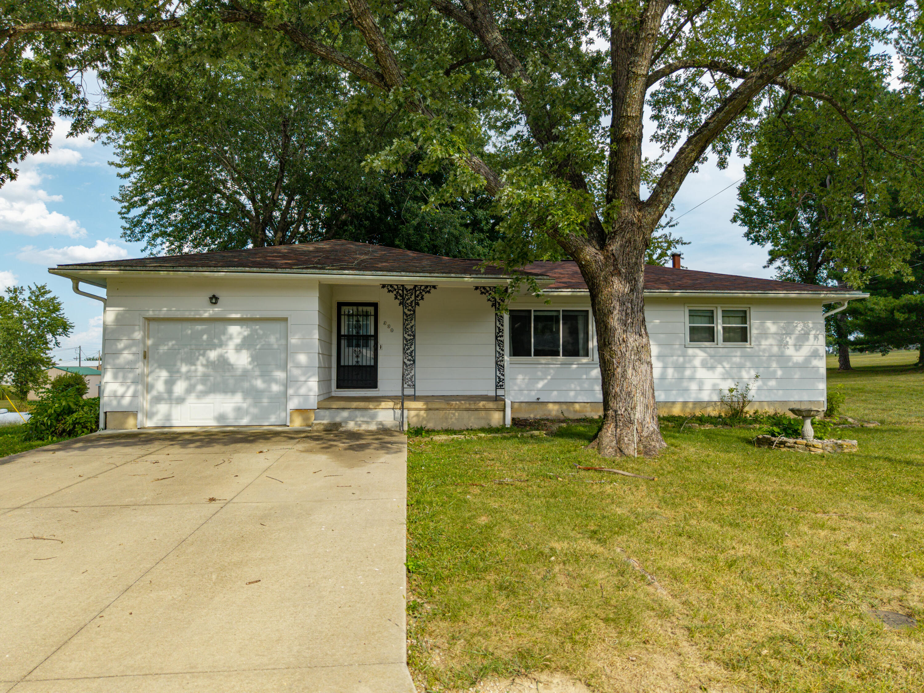 Photo 2 - Residential for sale – 330 S Archer Avenue  Hartville, MO