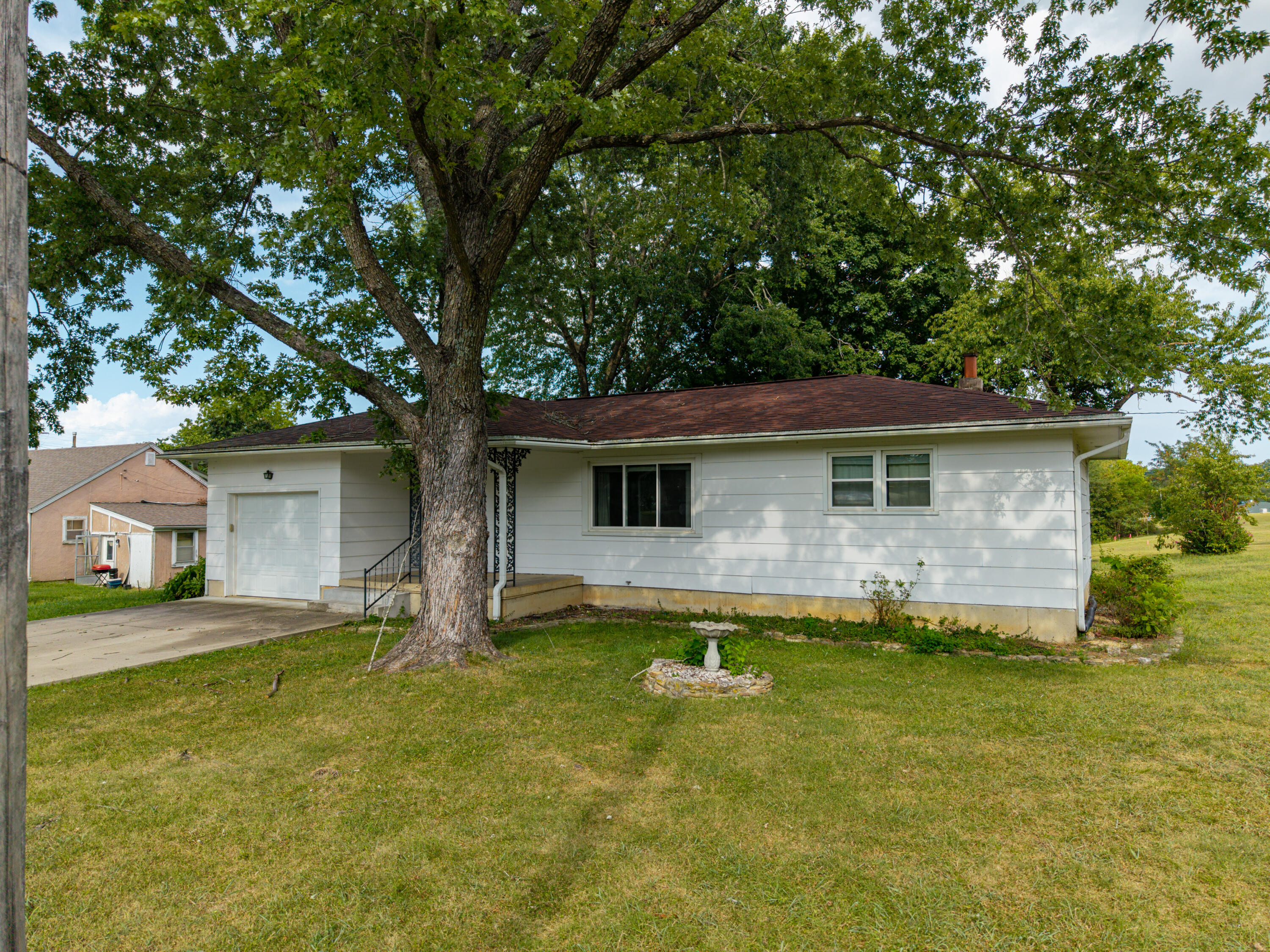 Photo 3 - Residential for sale – 330 S Archer Avenue  Hartville, MO