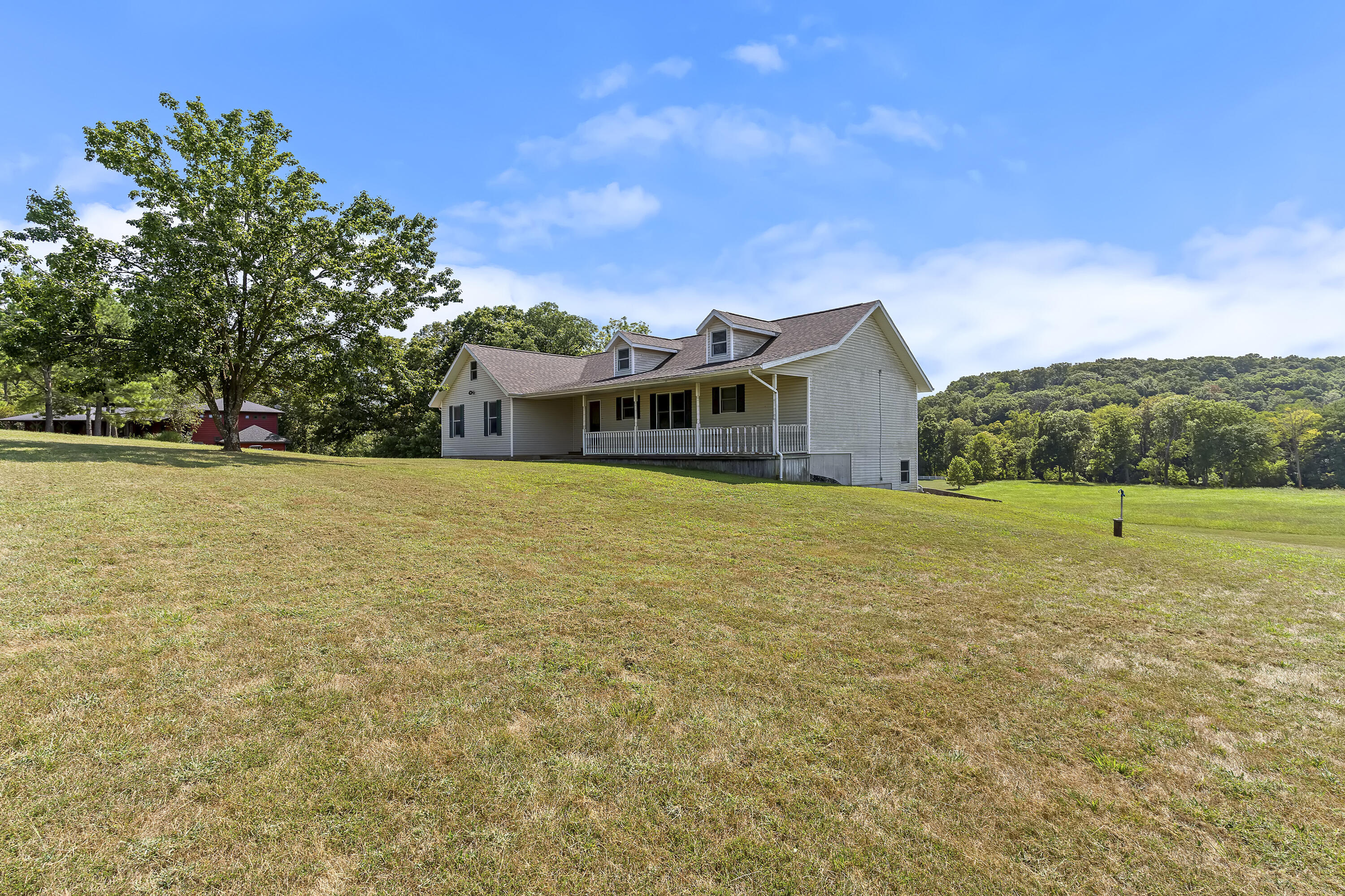 Photo 2 - Residential for sale – 2065 W Horse Haven Trail  Nixa, MO