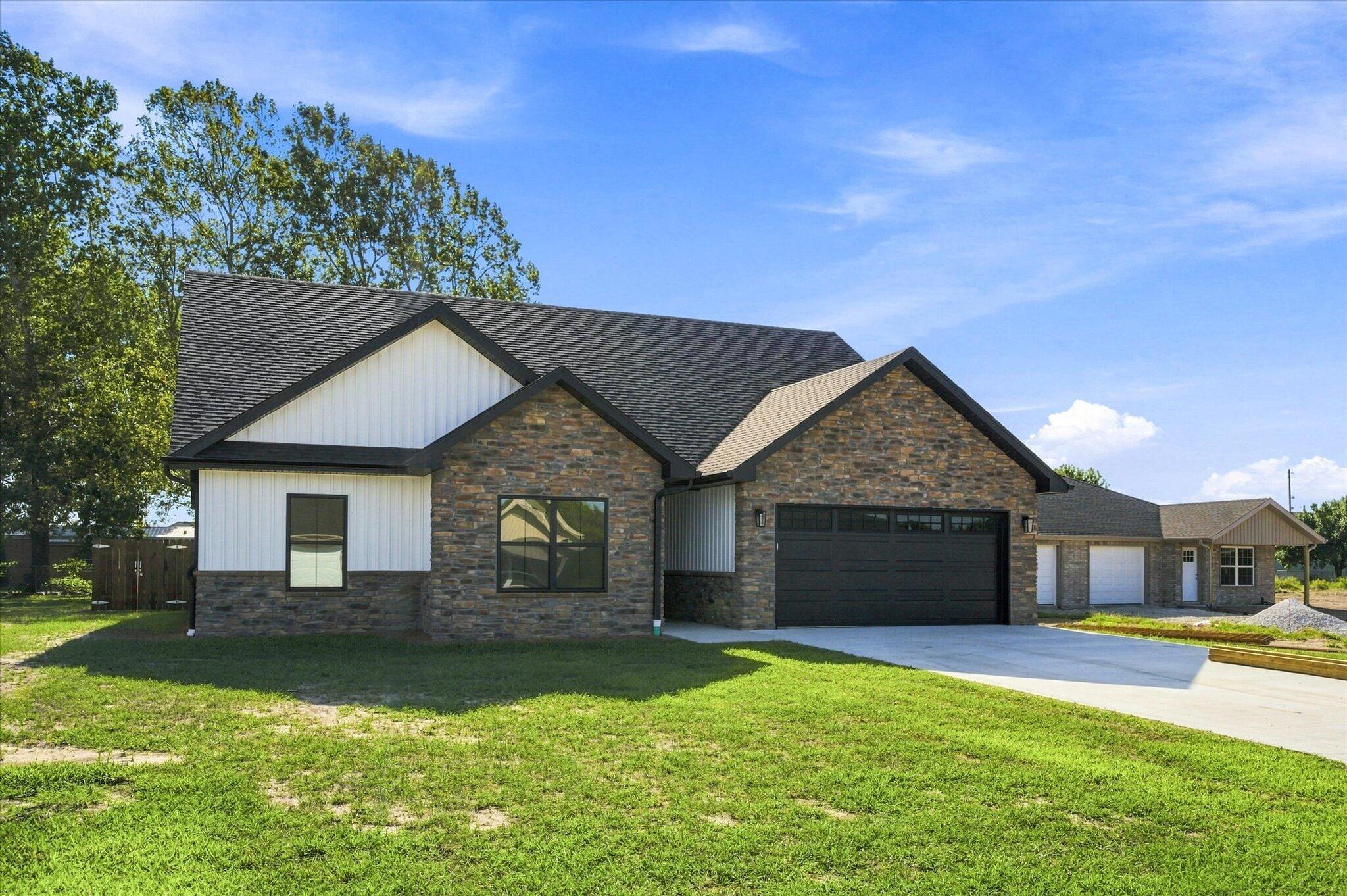 Photo 25 - Residential for sale – 2750 S Caden Lane  Bolivar, MO