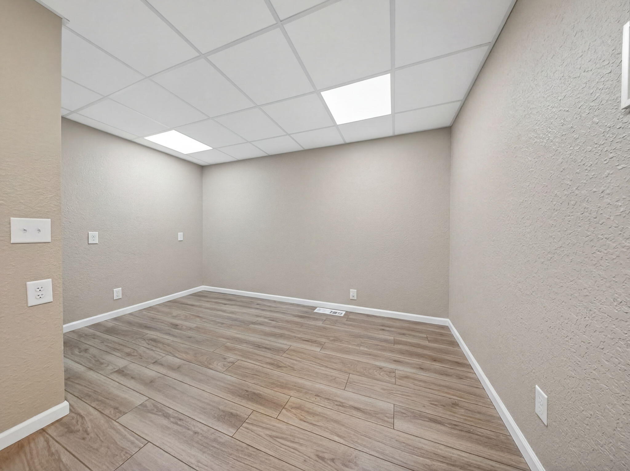 Photo 33 - Commercial Sale for sale – 103 N Old Wilderness Road  Nixa, MO