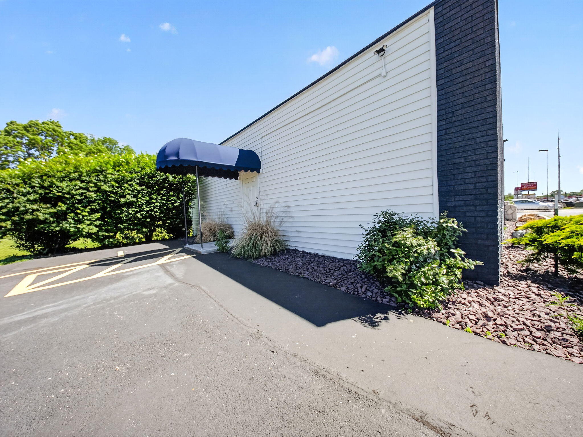 Photo 36 - Commercial Sale for sale – 103 N Old Wilderness Road  Nixa, MO