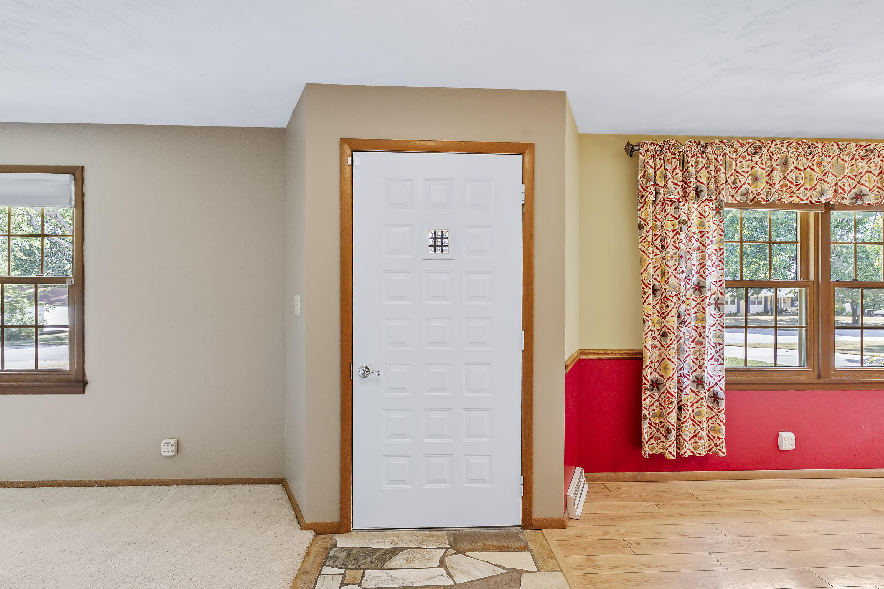 Photo 8 - Residential for sale – 831 W Sylvania Street  Springfield, MO