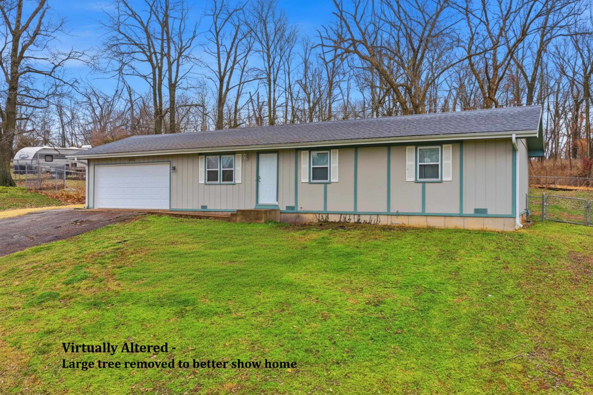 Photo 2 - Residential for sale – 1706 N 16th Street  Ozark, MO