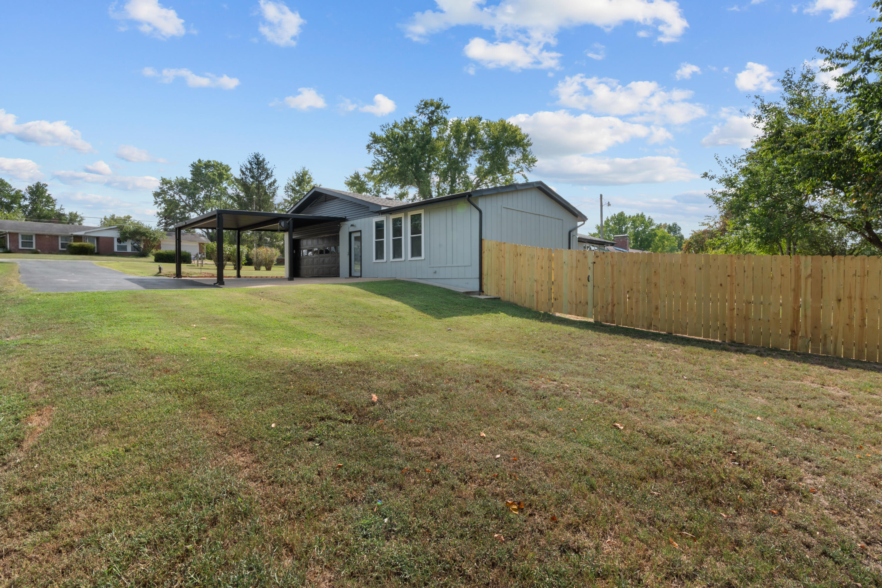 Photo 39 - Residential for sale – 456  Wayland Drive  Forsyth, MO
