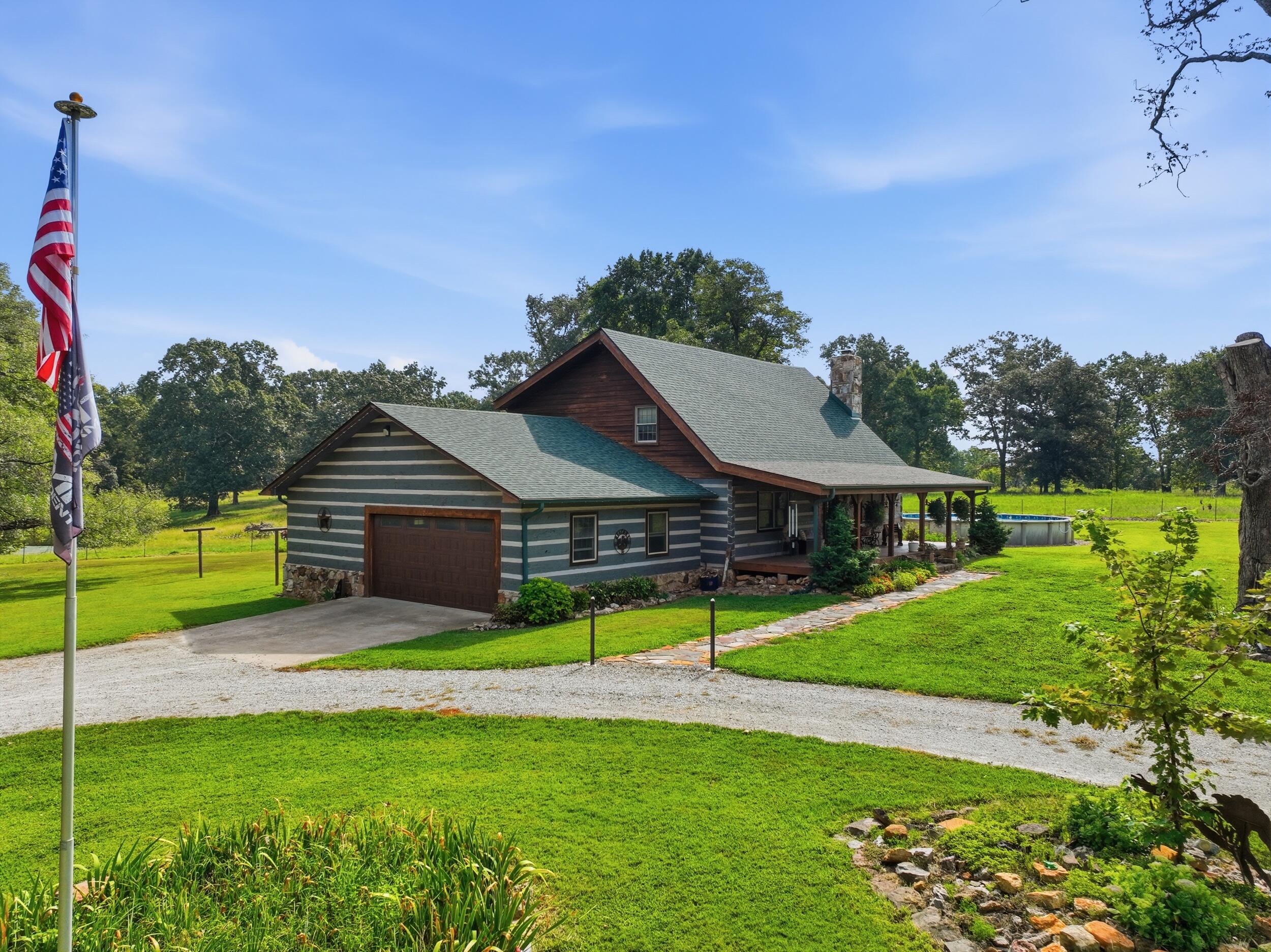 Photo 3 - Farm for sale – 134  Mcintire Road  Caulfield, MO