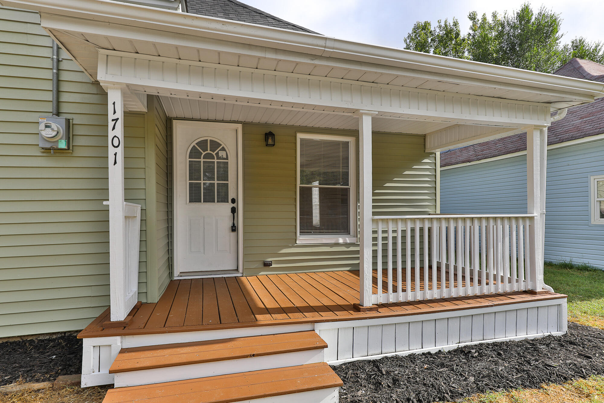 Photo 3 - Residential for sale – 1701 W Lee Street  Springfield, MO