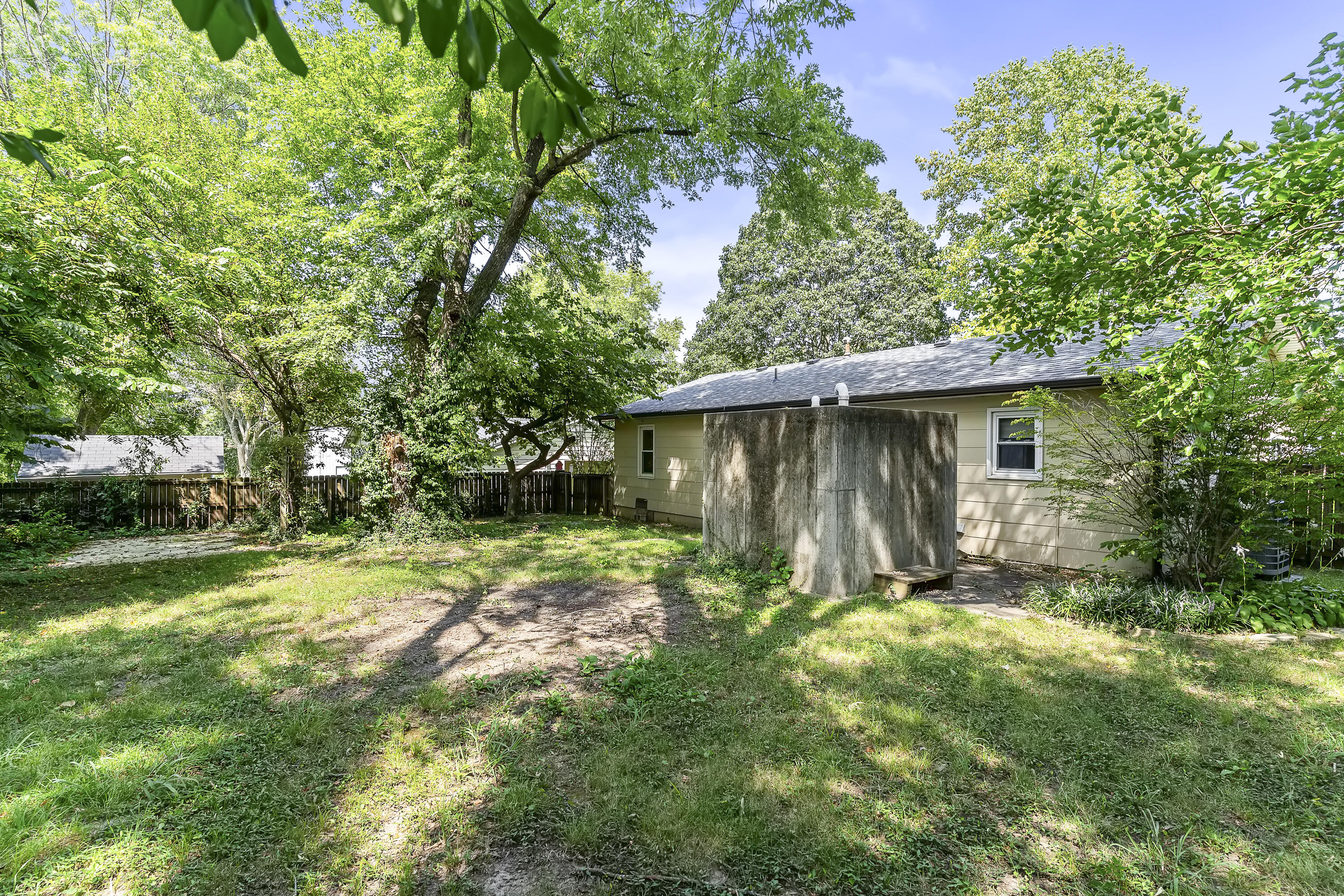 Photo 24 - Residential for sale – 1013 N Albany Avenue  Bolivar, MO
