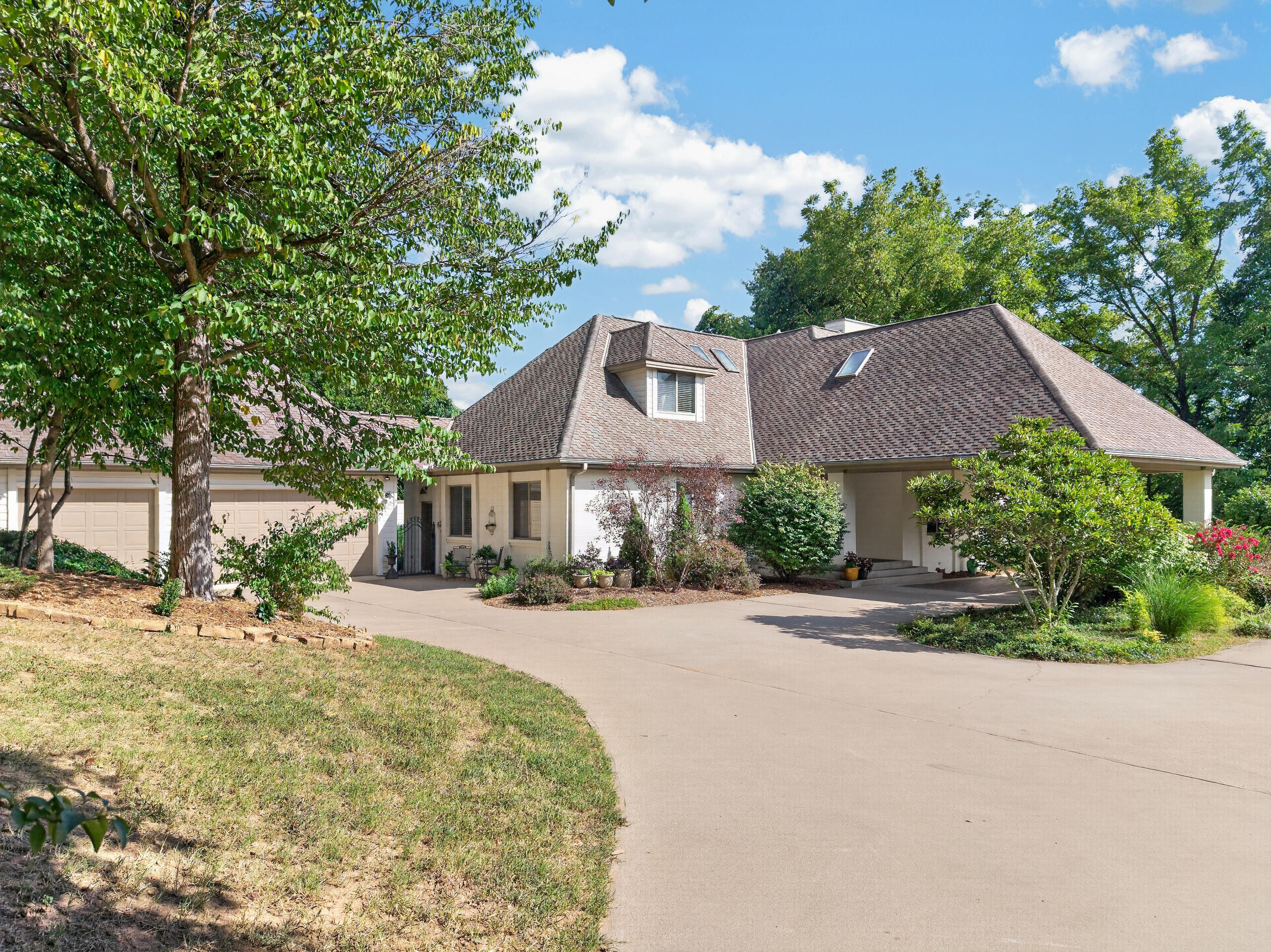 Photo 3 - Residential for sale – 6296 S Farm Road 169   Ozark, MO