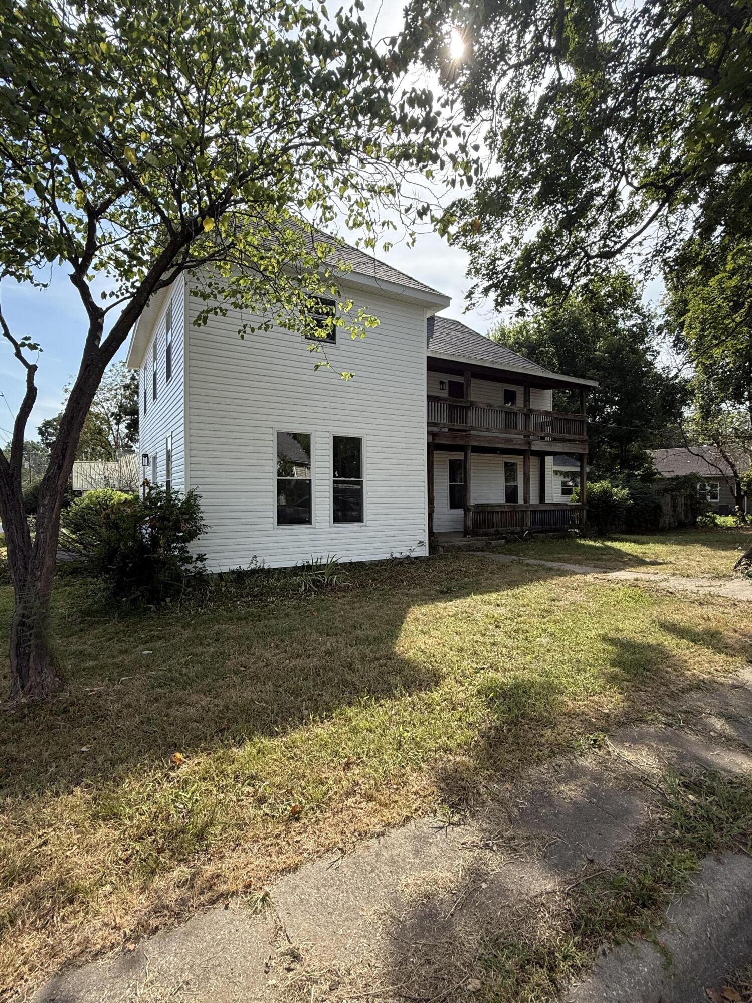 Photo 22 - Residential for sale – 402 E Olive Street  Bolivar, MO