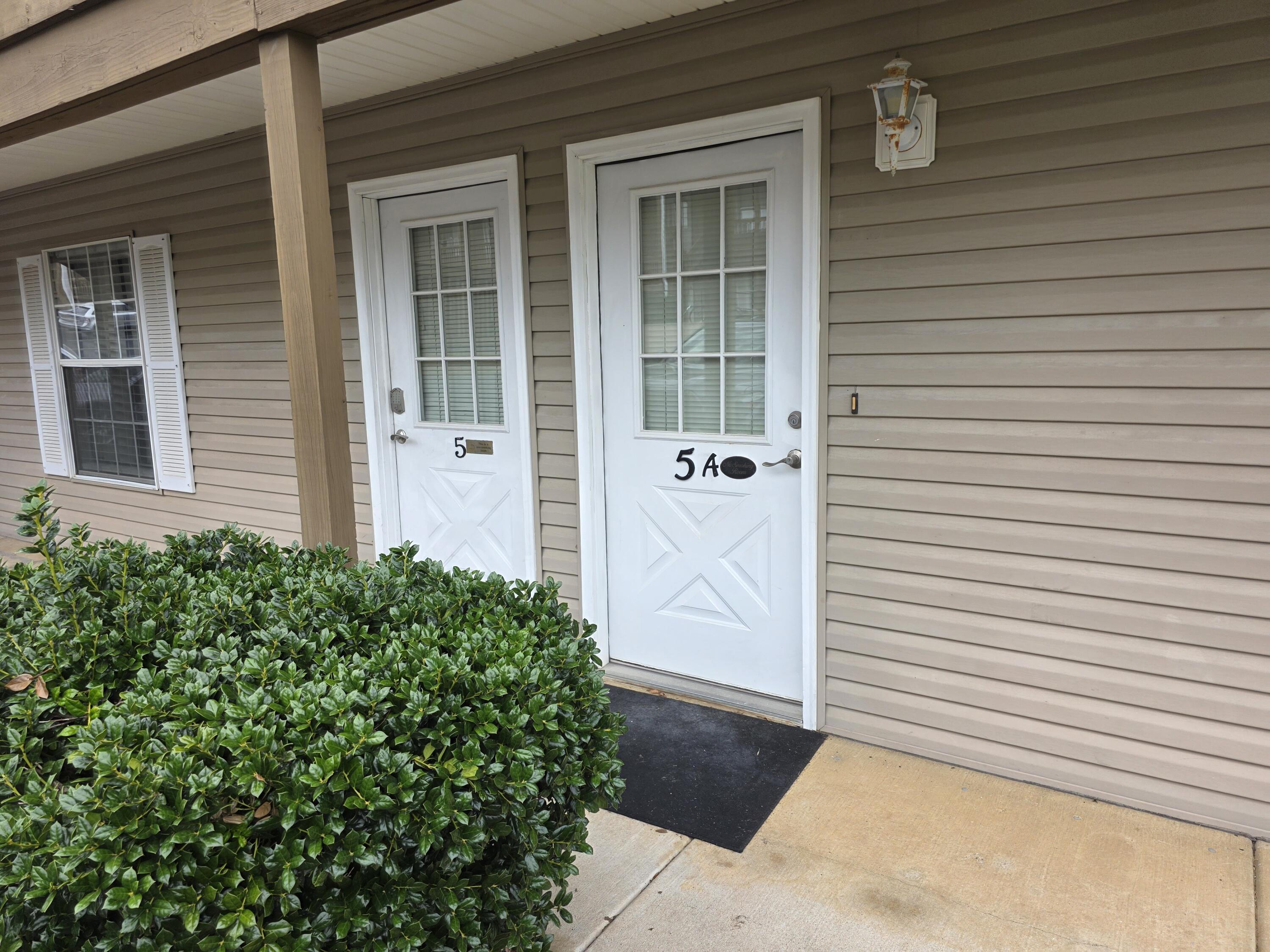 Photo 2 - Residential for sale – 25  Fall Creek Trail  Branson, MO
