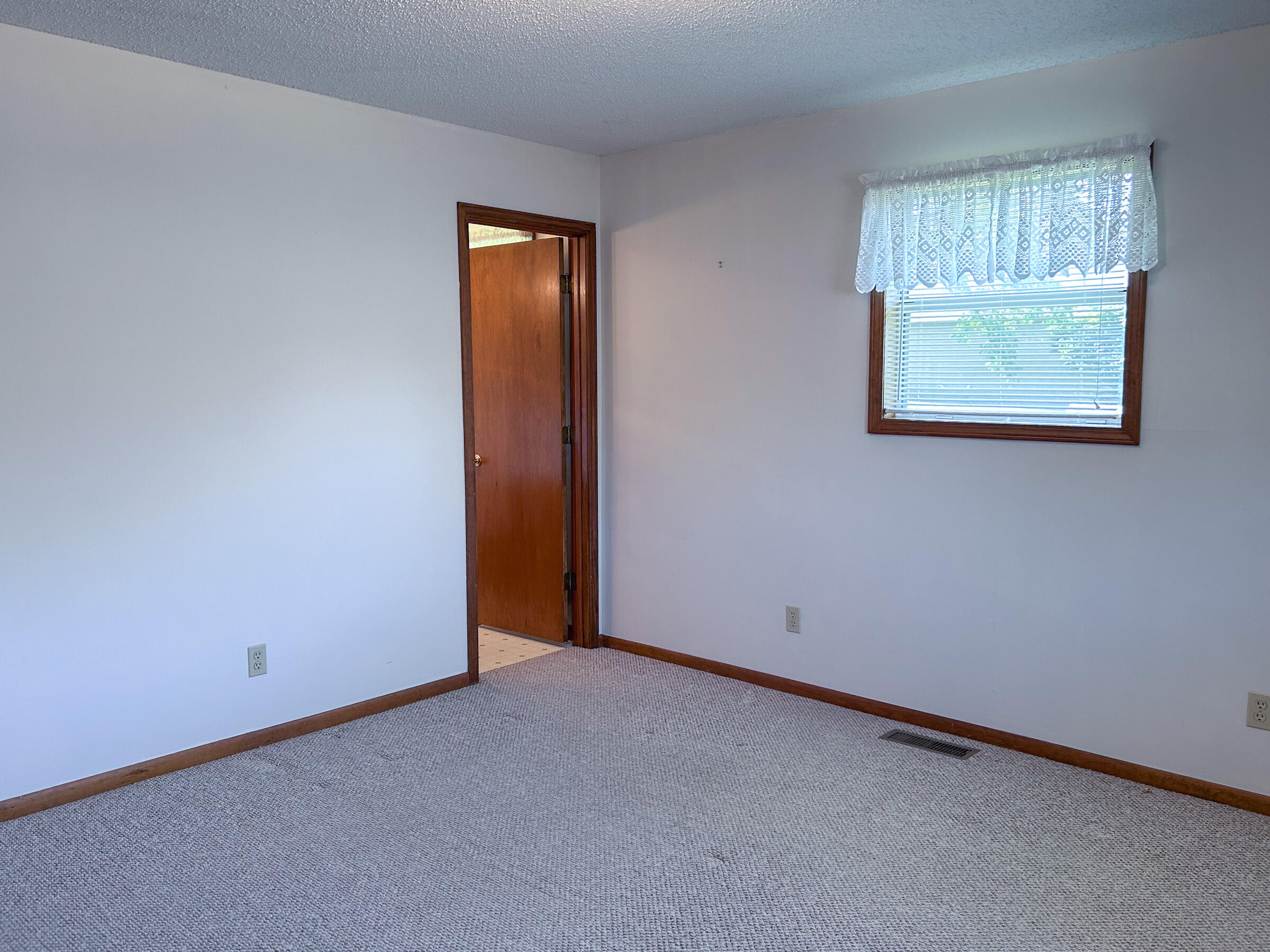 Photo 14 - Residential for sale – 316 W 5th Street  Mountain Grove, MO