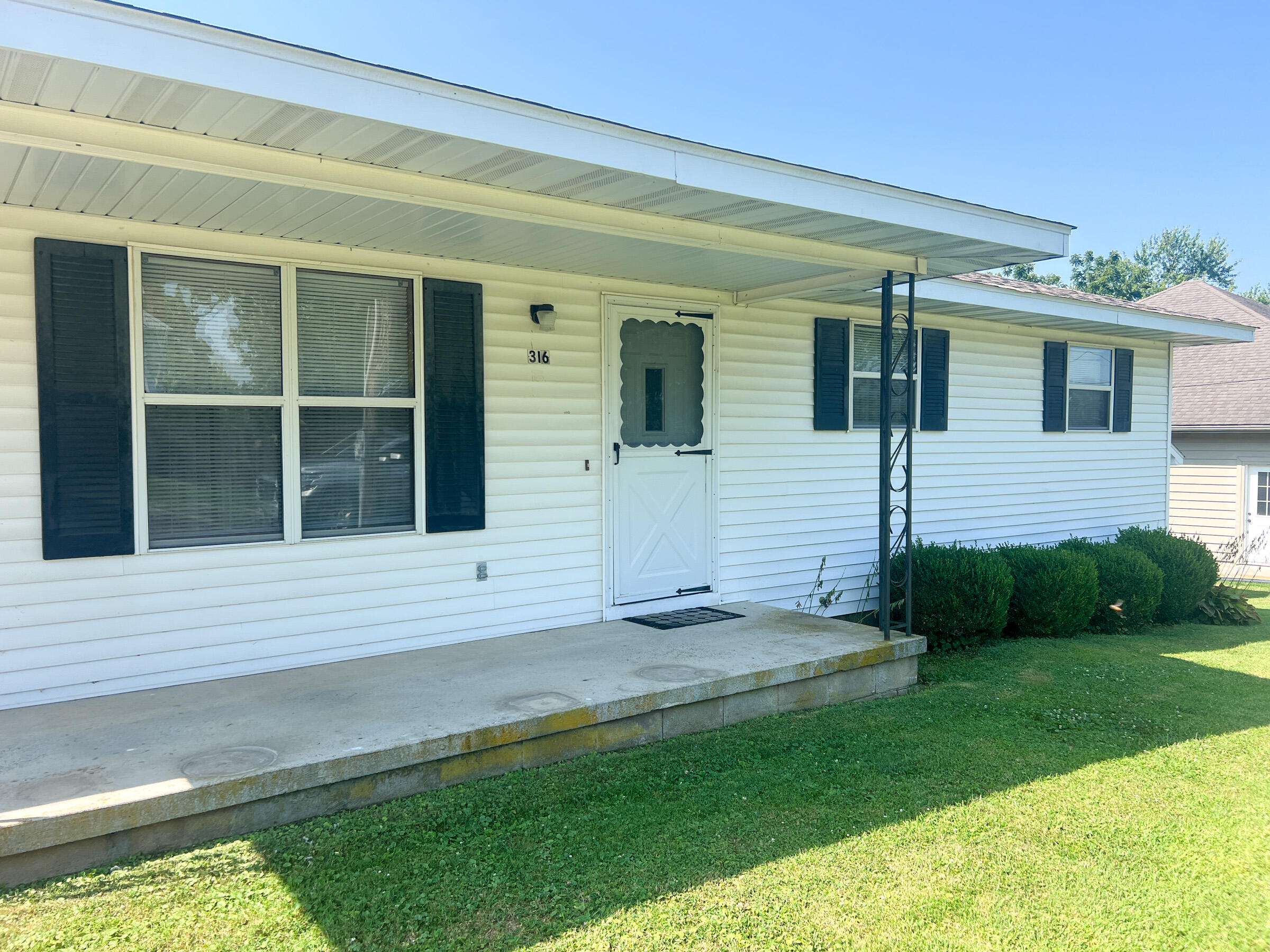 Photo 6 - Residential for sale – 316 W 5th Street  Mountain Grove, MO