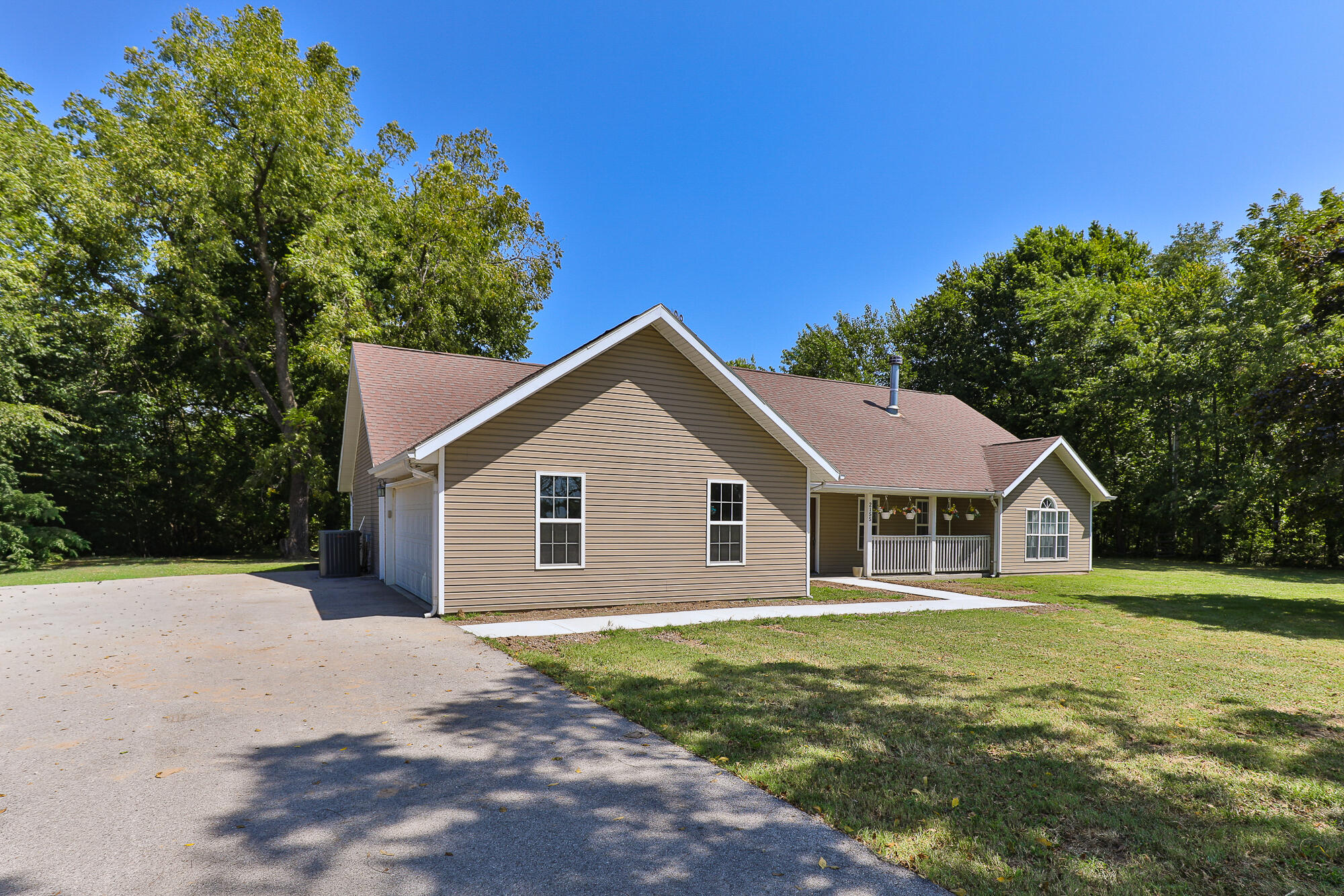 Photo 4 - Residential for sale – 2155 E 535th Road  Pleasant Hope, MO