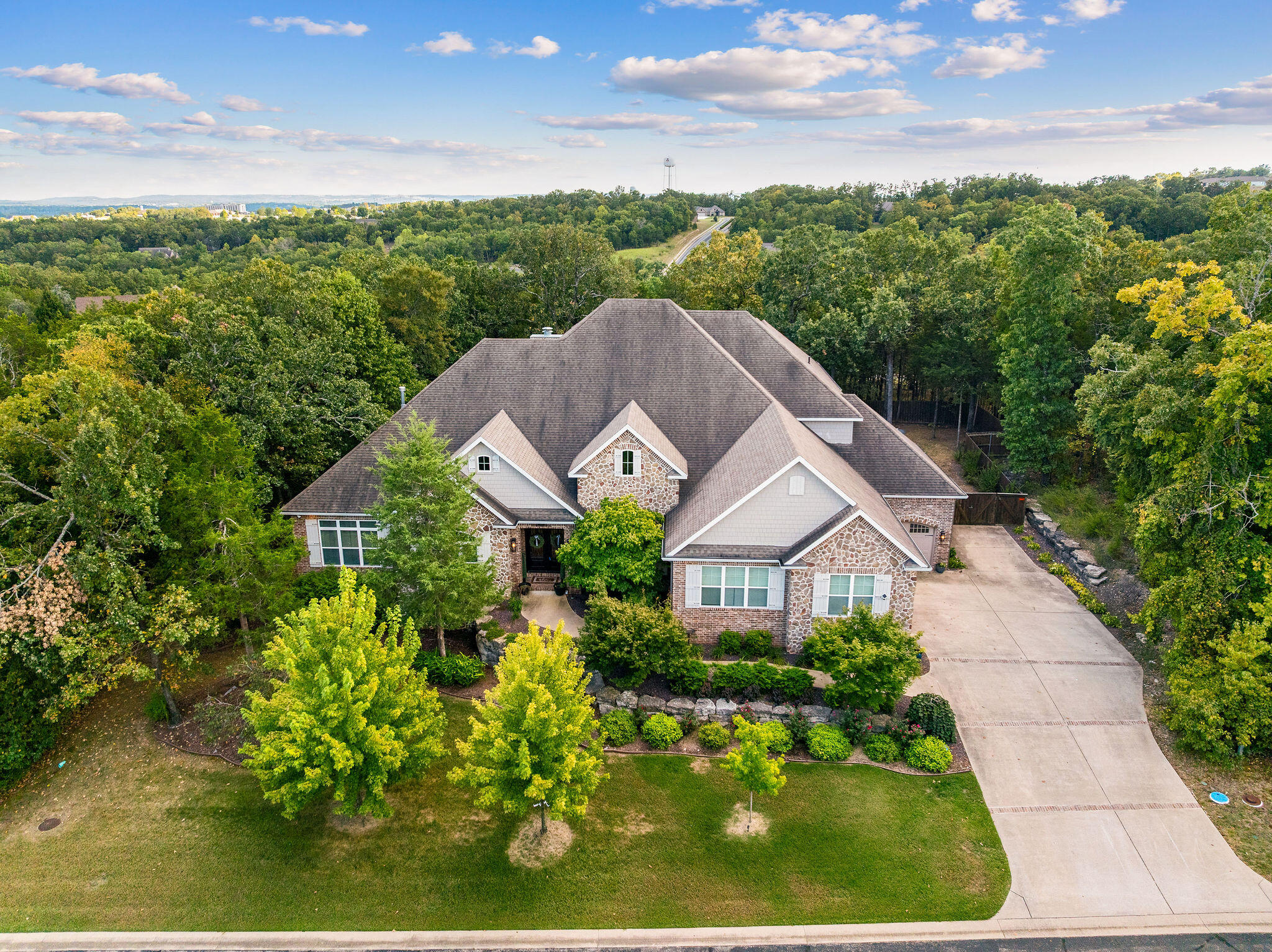 Photo 4 - Residential for sale – 117  Olympic Drive  Branson, MO