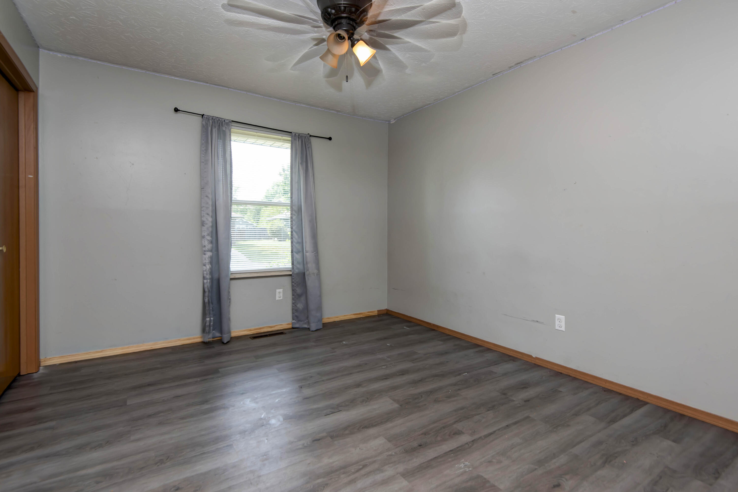 Photo 13 - Residential for sale – 2120 S Golden Avenue  Springfield, MO