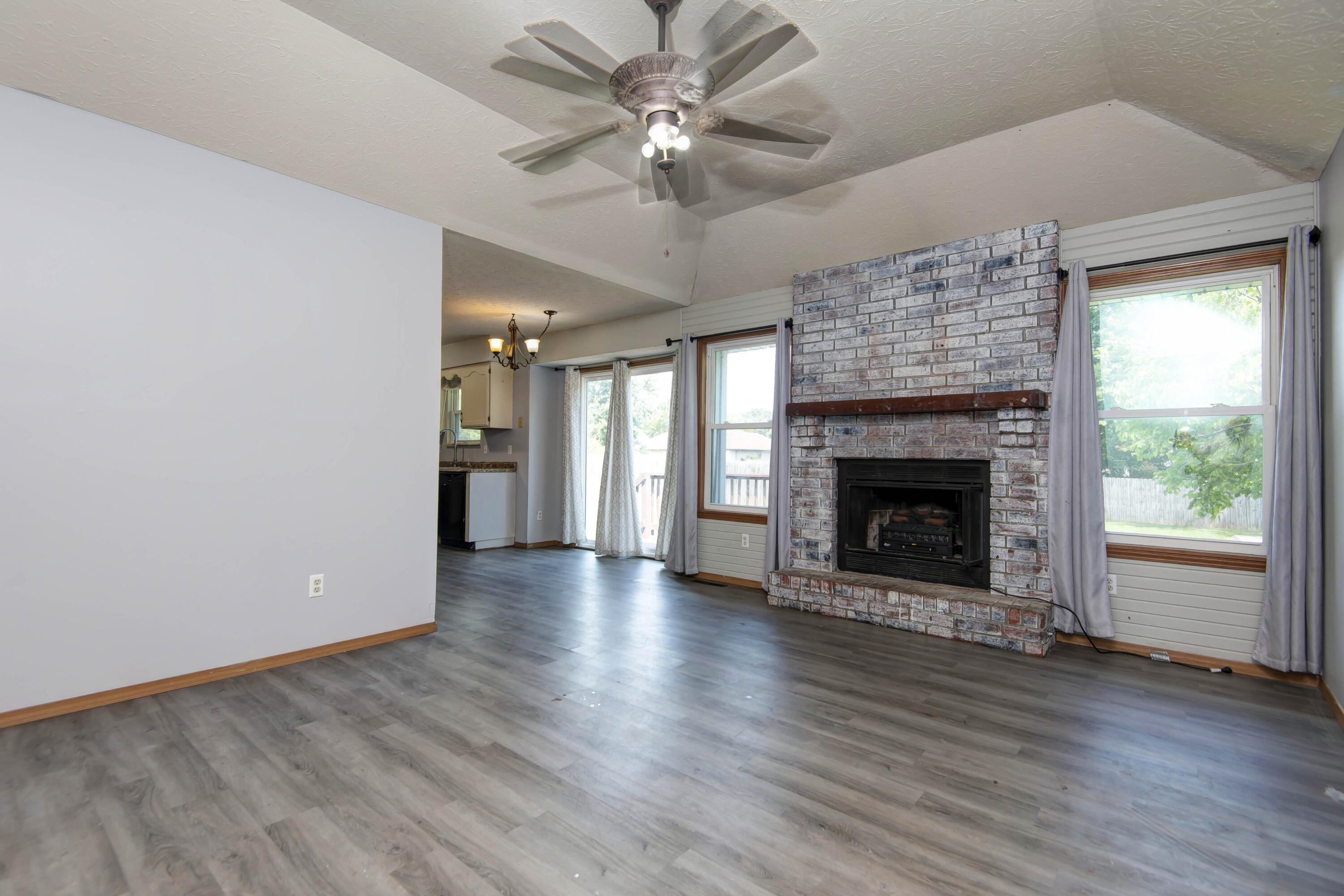 Photo 4 - Residential for sale – 2120 S Golden Avenue  Springfield, MO