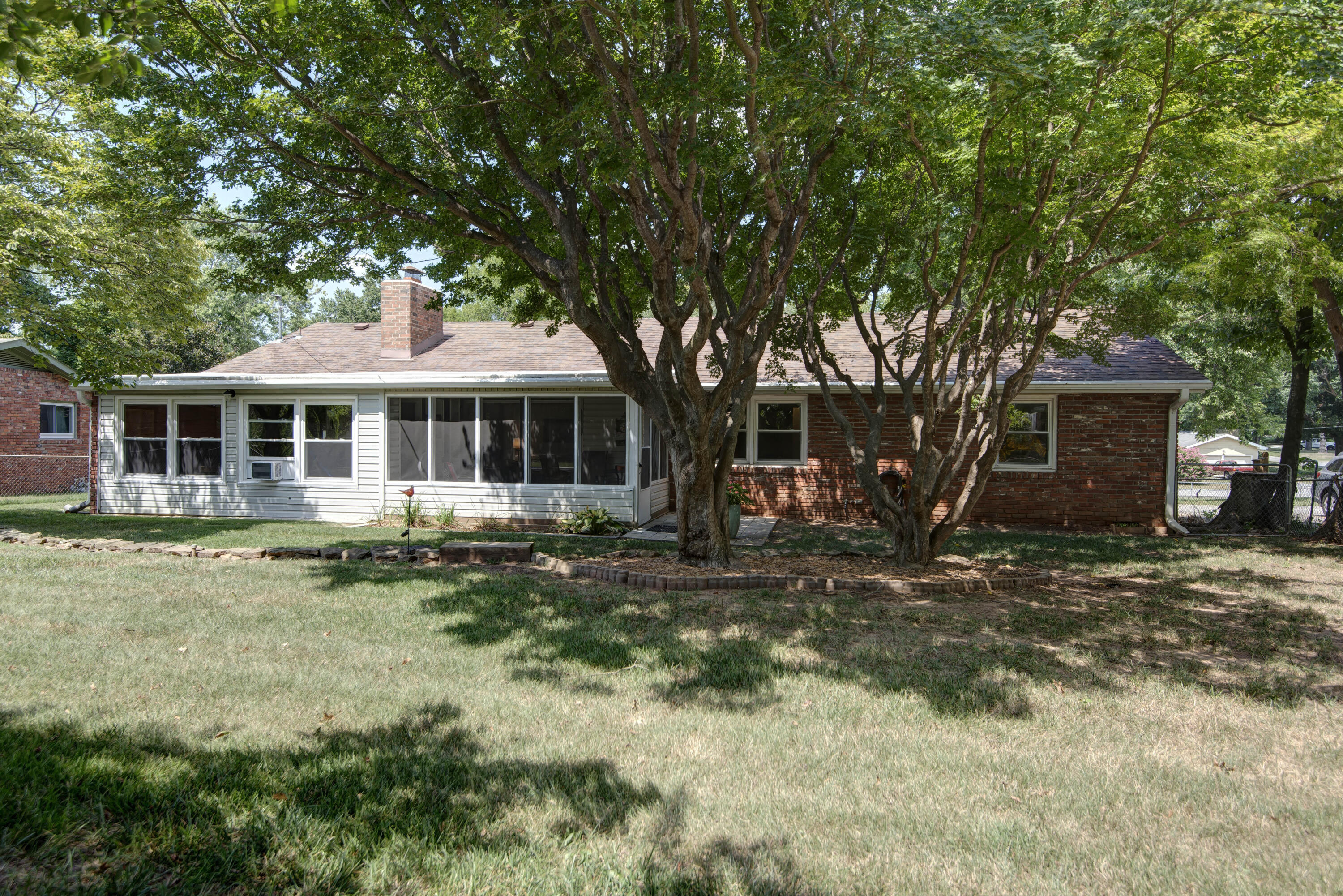 Photo 28 - Residential for sale – 1842 E Sunset Drive  Springfield, MO