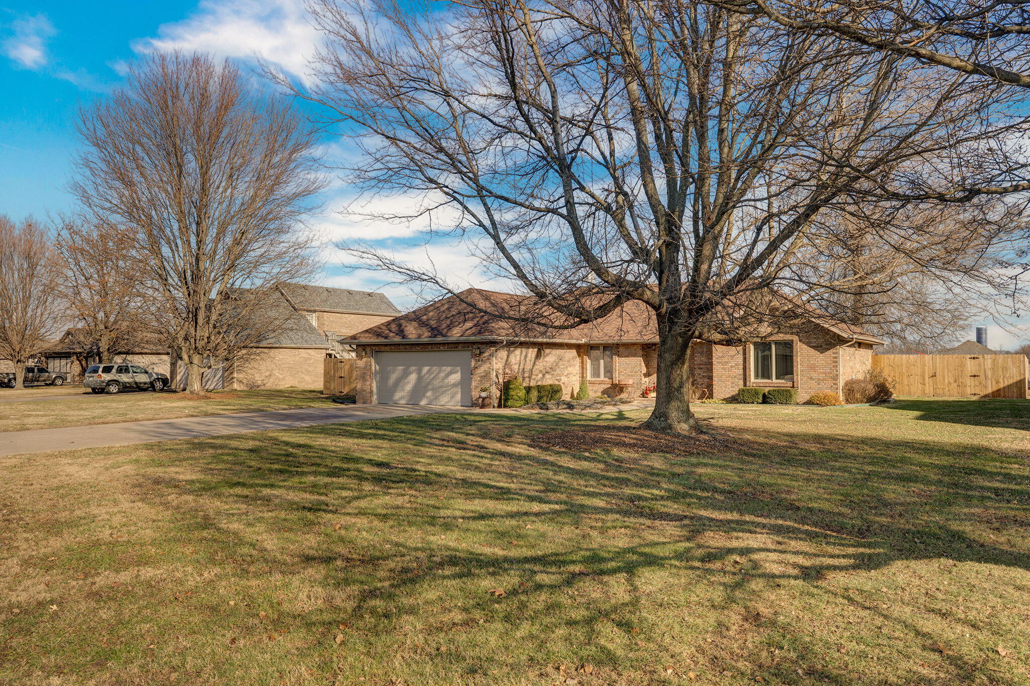 Photo 2 - Residential for sale – 206  Dunkle Drive  Marionville, MO