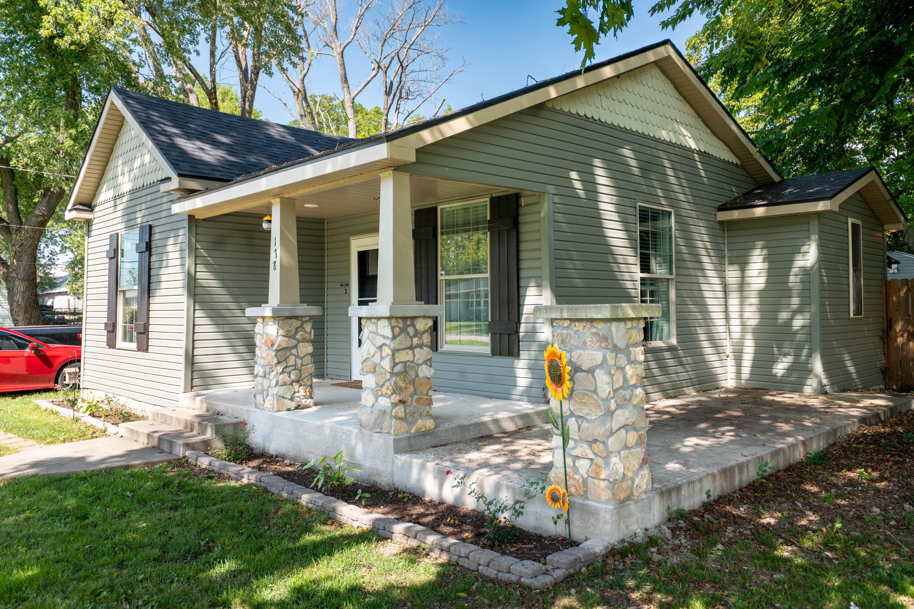 Photo 5 - Residential for sale – 178  South Avenue  Sparta, MO