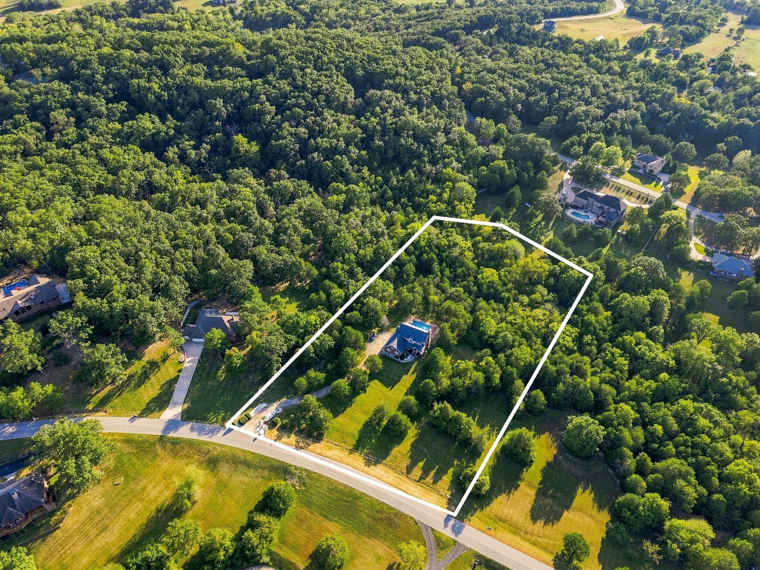 Photo 4 - Residential for sale – 807 S Stanford Drive  Rogersville, MO