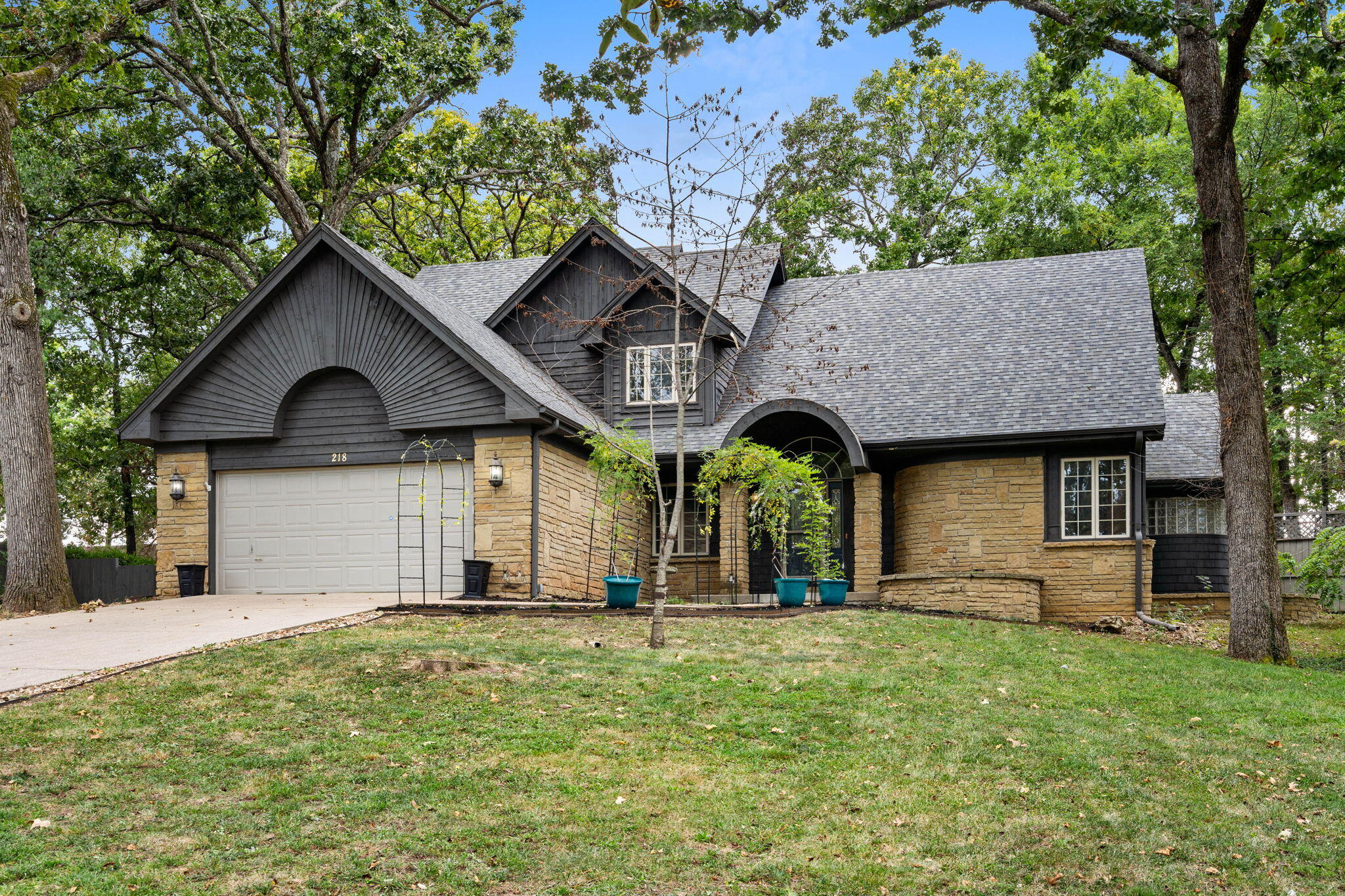 Photo 4 - Residential for sale – 218  River Bluff Drive  Branson, MO