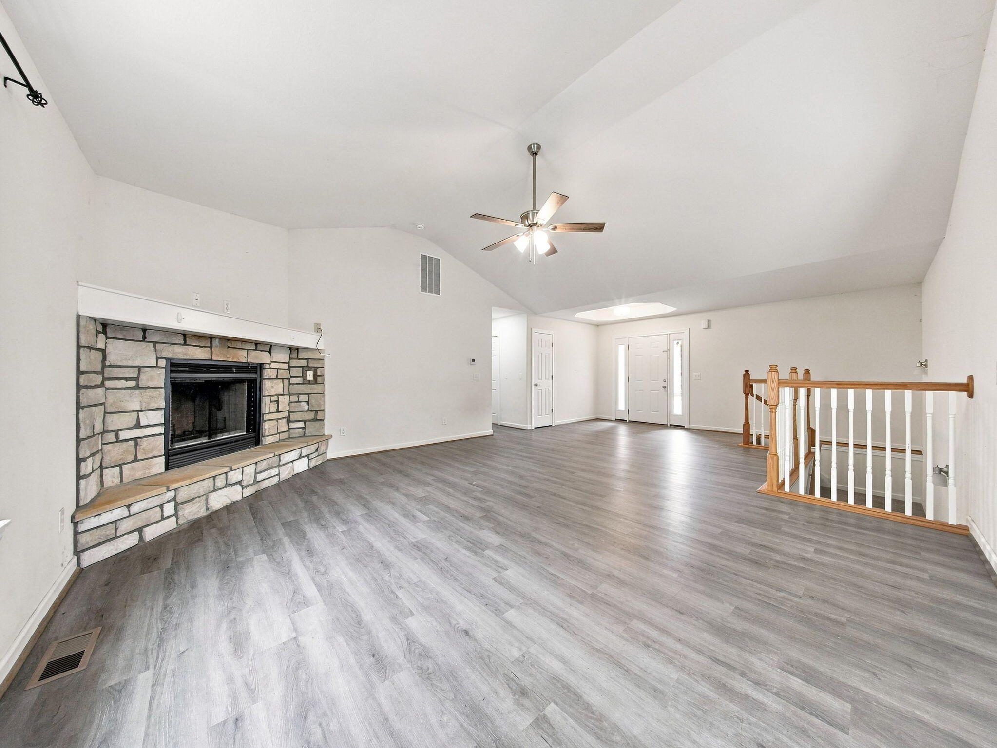 Photo 9 - Residential for sale – 1295  Morningside Falls Boulevard  Blue Eye, MO