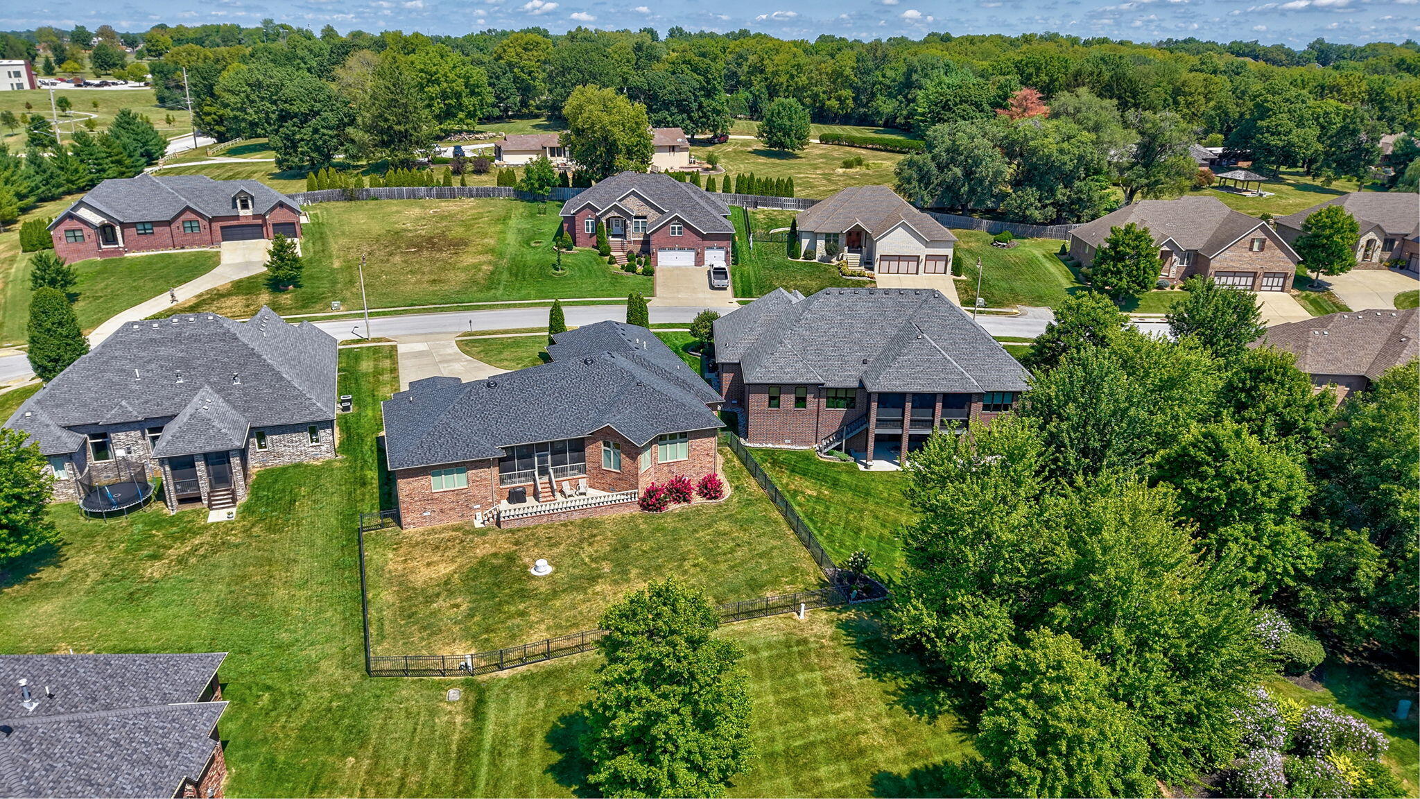 Photo 4 - Residential for sale – 3820 E Rosebrier Street  Springfield, MO