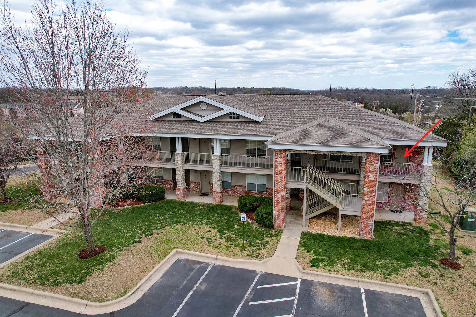 Photo 2 - Residential for sale – 201  Golfview Drive  Branson, MO