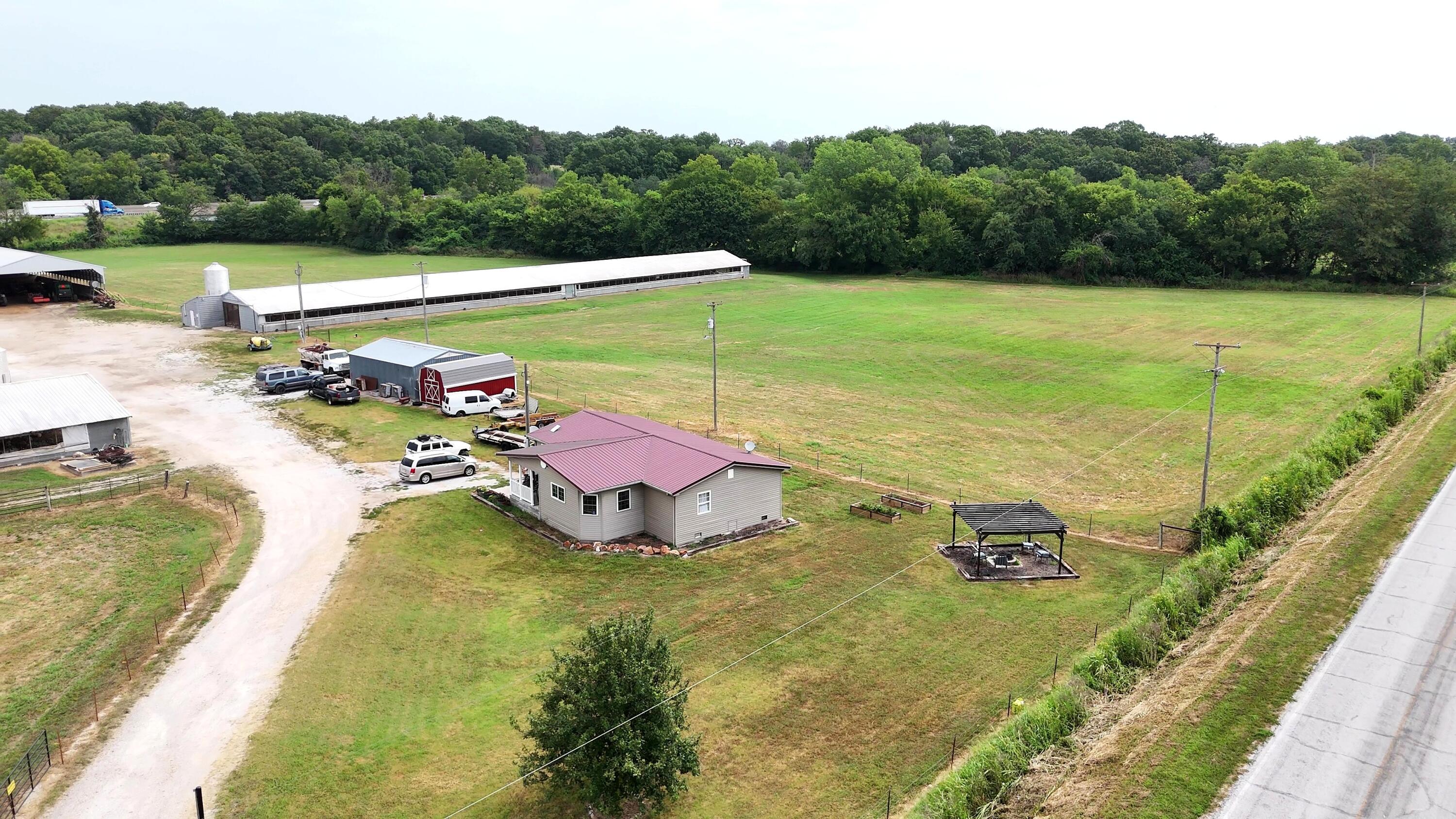 Photo 18 - Farm for sale – 11477 N Blackberry Road  Carthage, MO