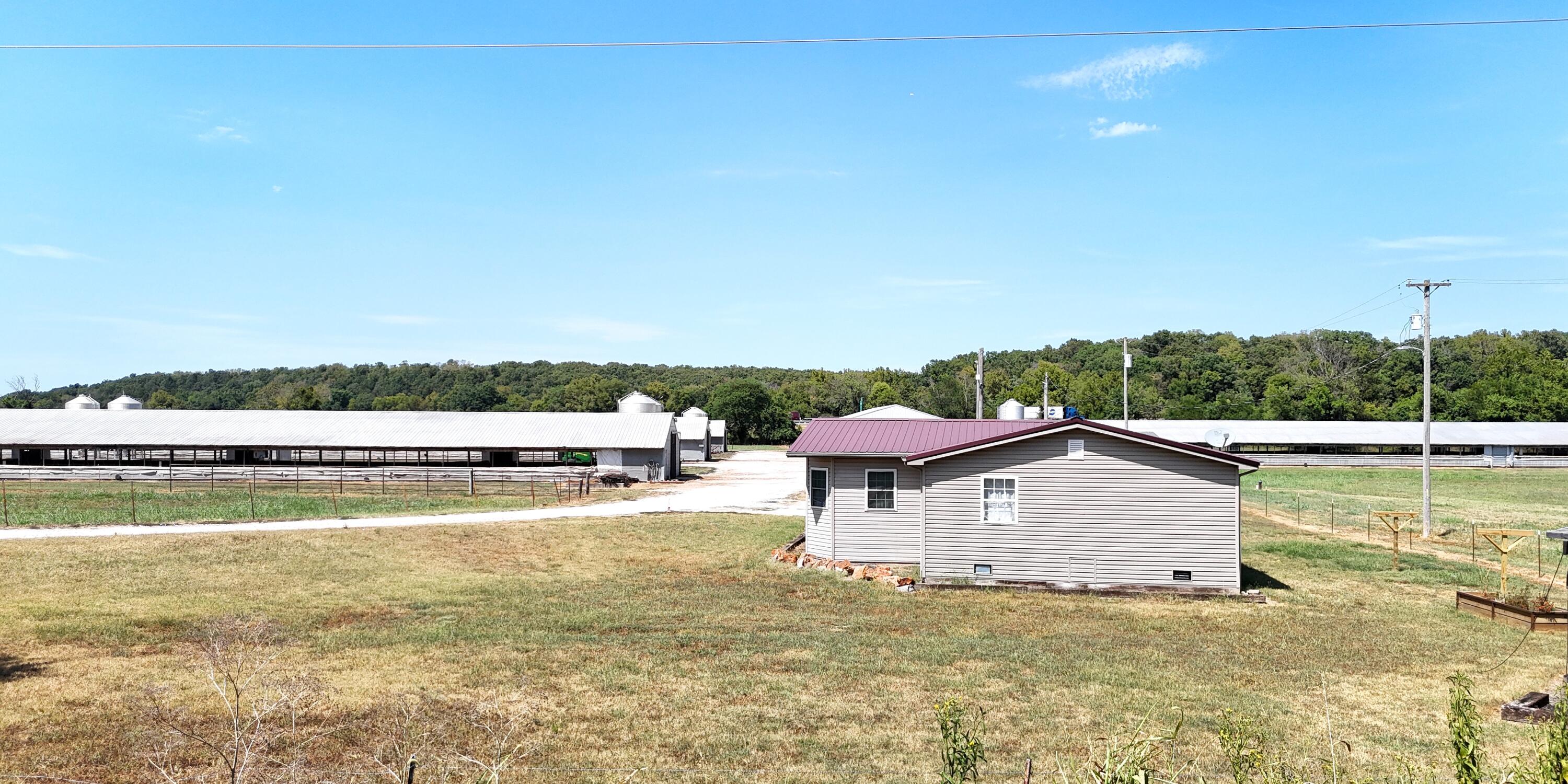 Photo 45 - Farm for sale – 11477 N Blackberry Road  Carthage, MO