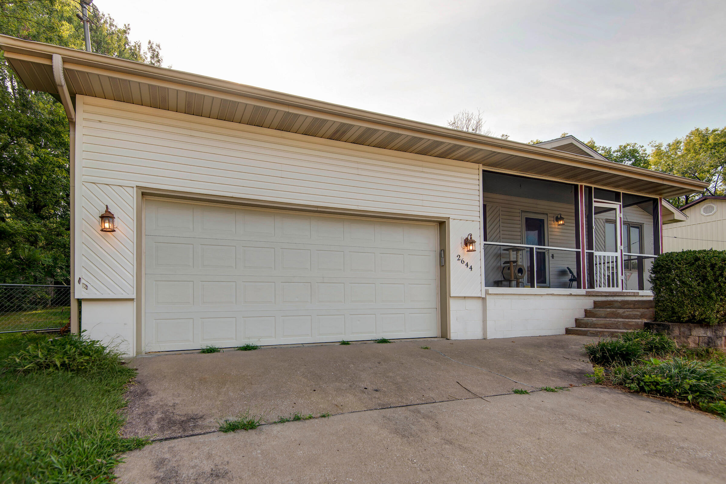 Photo 2 - Residential for sale – 2644 N Marion Avenue  Springfield, MO