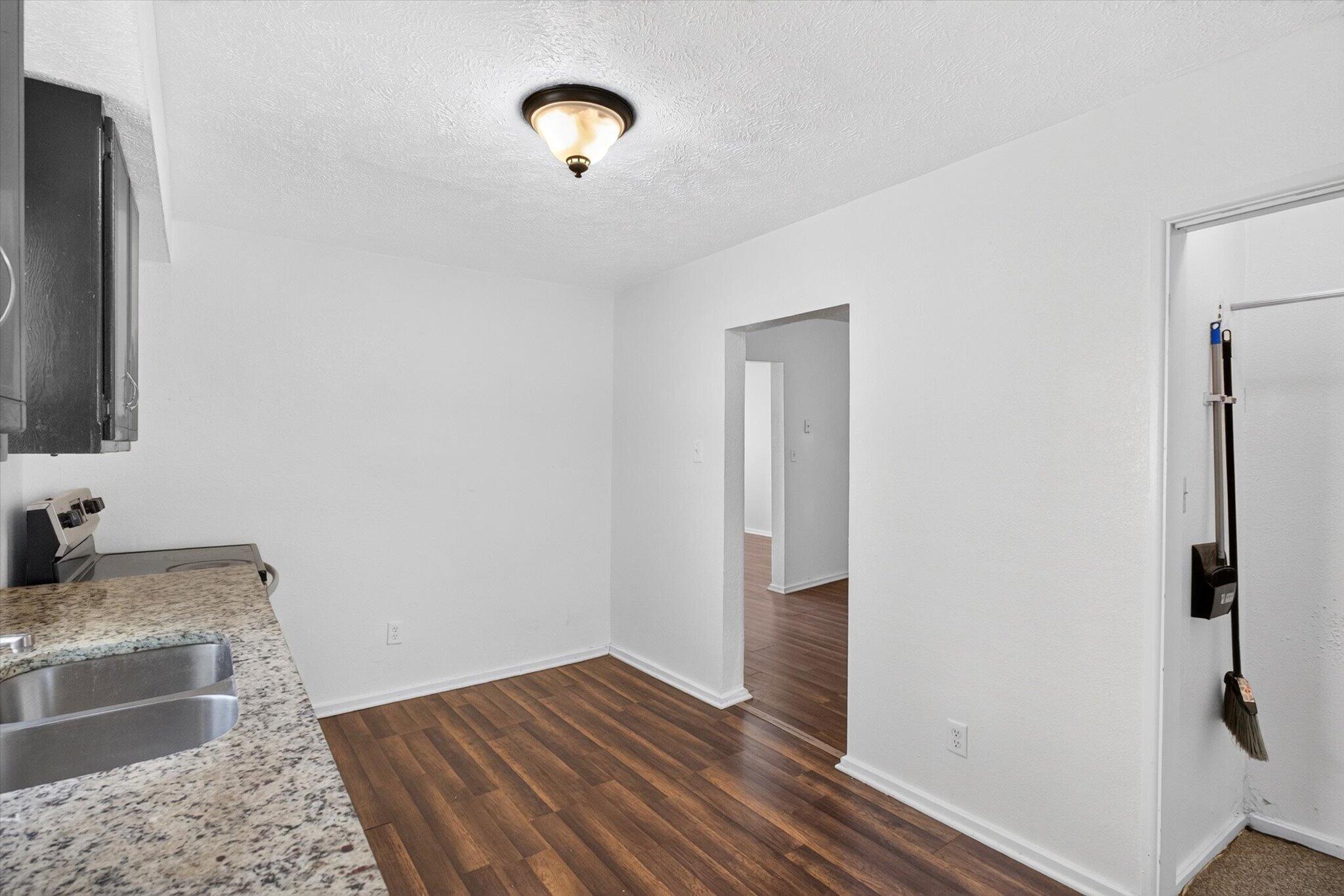 Photo 13 - Residential for sale – 1327 N Marion Avenue  Springfield, MO