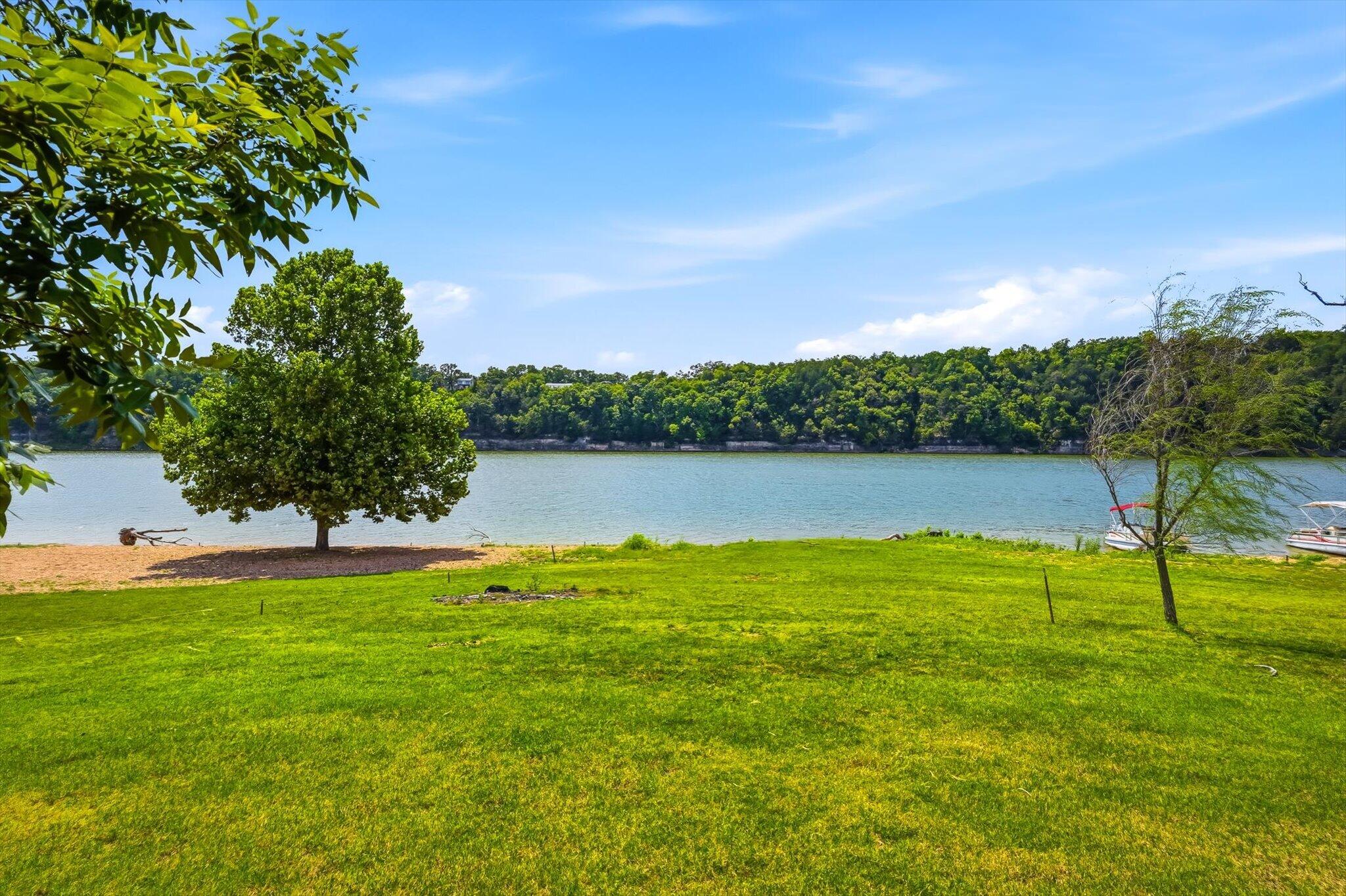 Photo 3 - Residential for sale – 3312  Long Bend Road  Galena, MO
