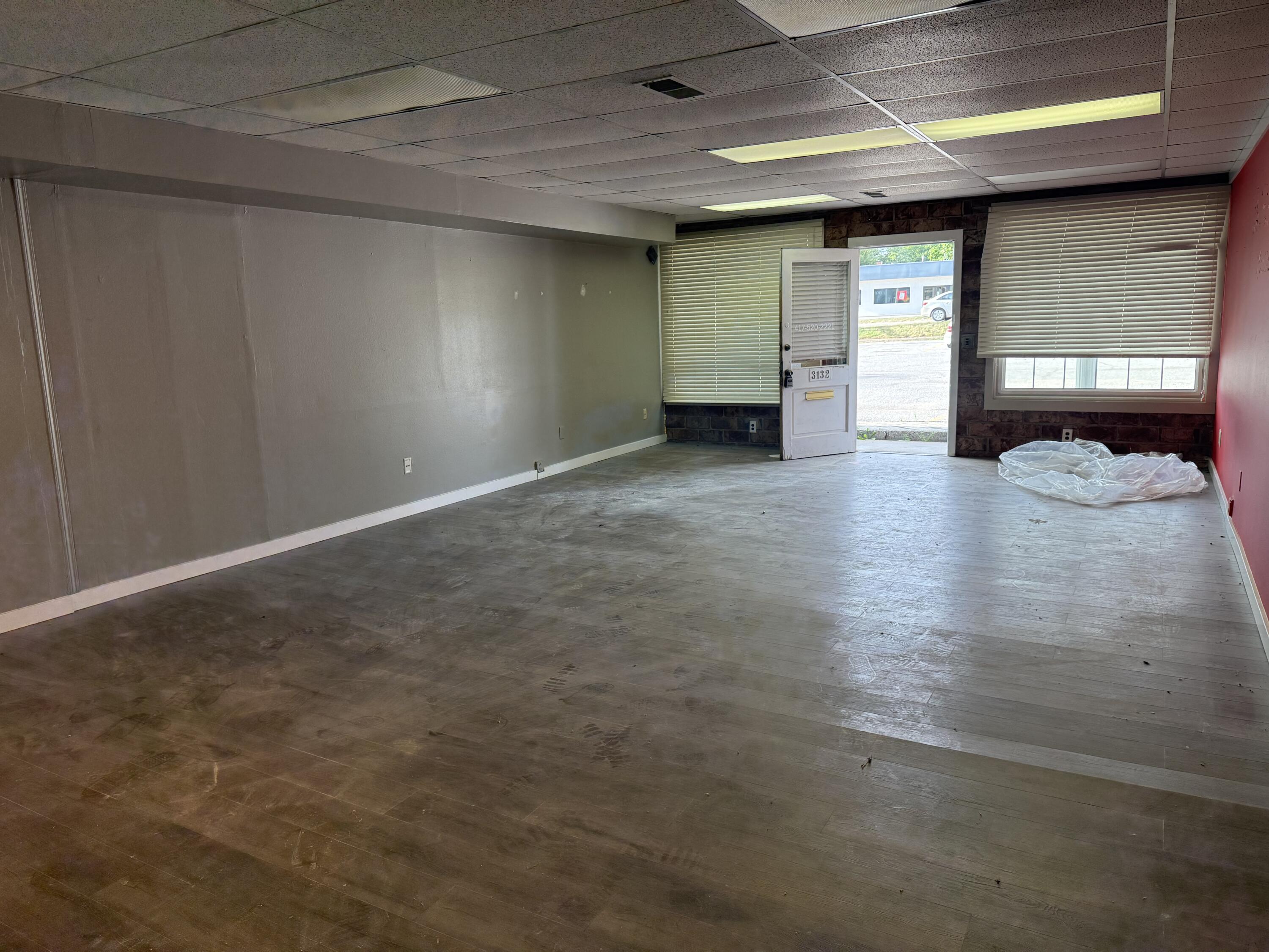 Photo 7 - Commercial Lease for sale – 3132 E Sunshine Street  Springfield, MO