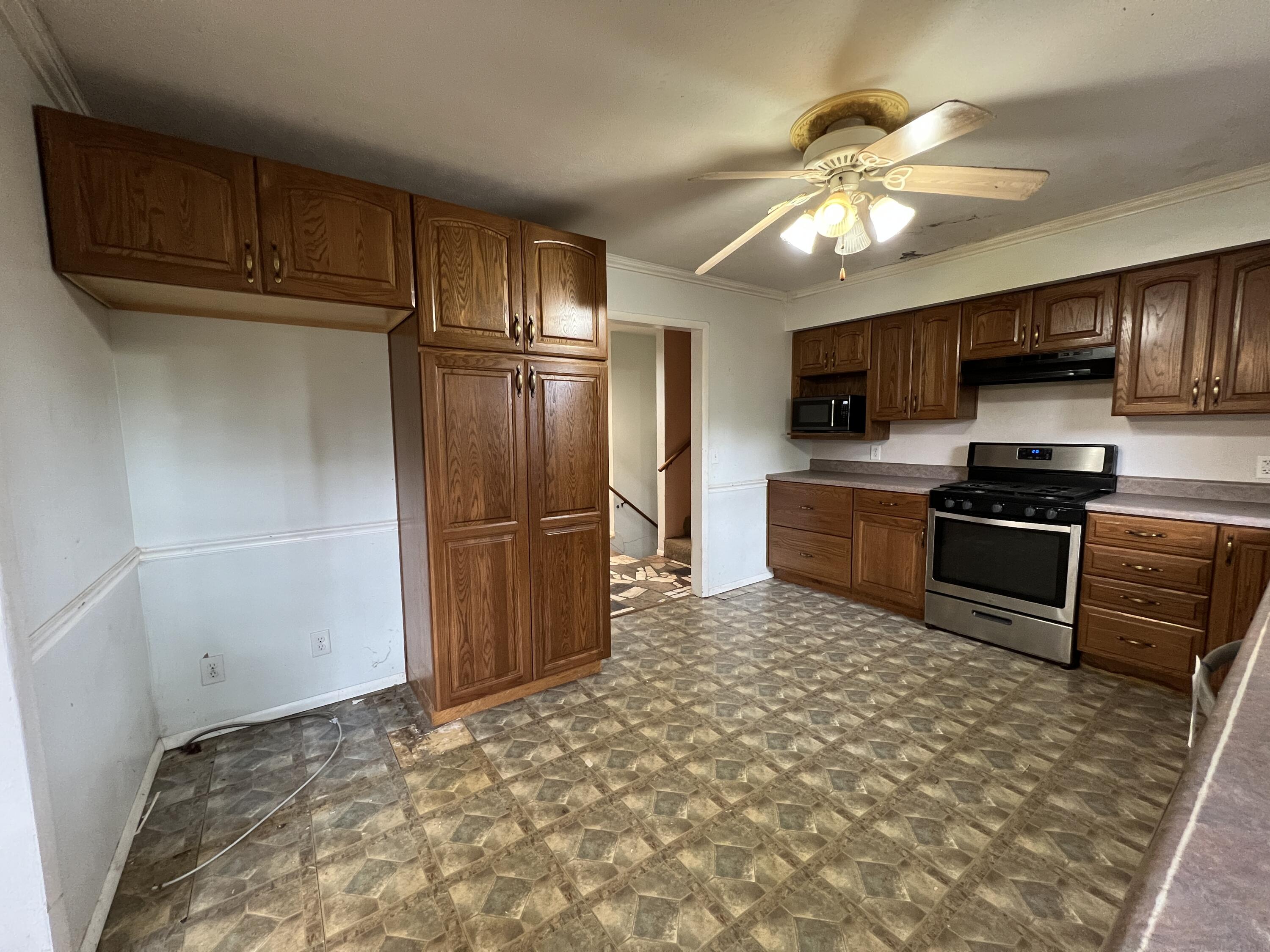 Photo 7 - Residential for sale – 2918 E Clovis Circle  Springfield, MO