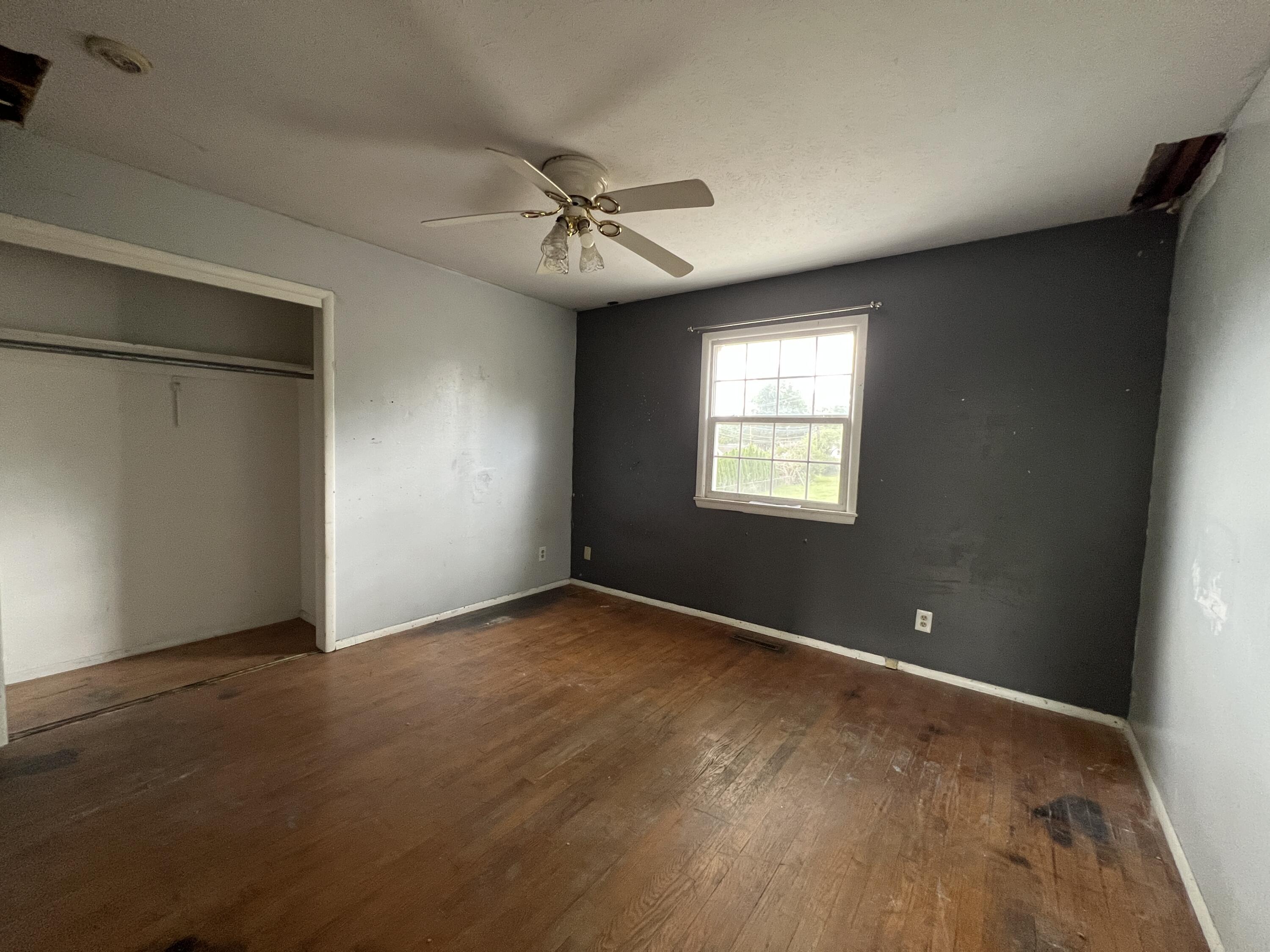 Photo 9 - Residential for sale – 2918 E Clovis Circle  Springfield, MO