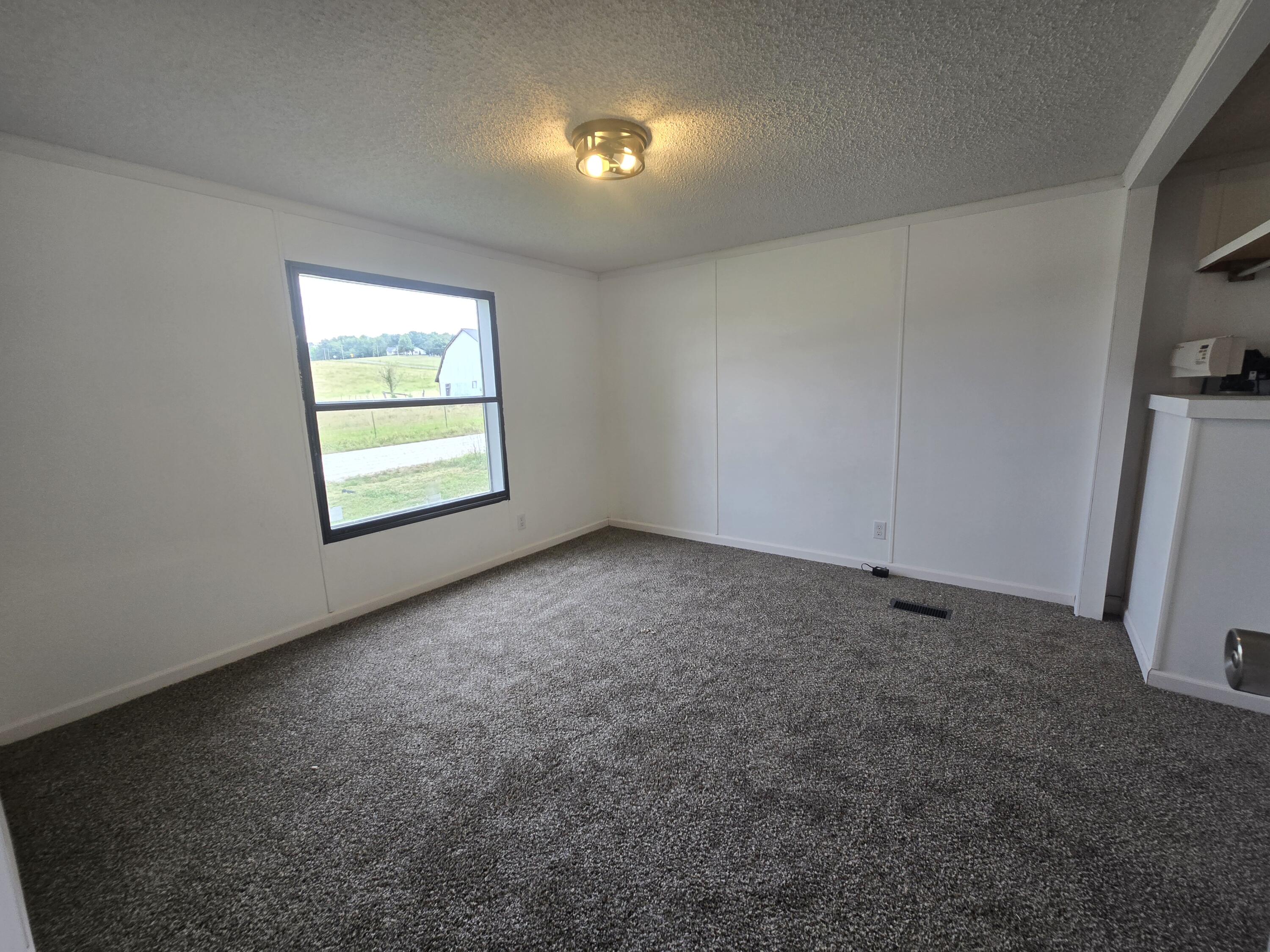 Photo 14 - Residential for sale – 25990  Elk Road  Pittsburg, MO