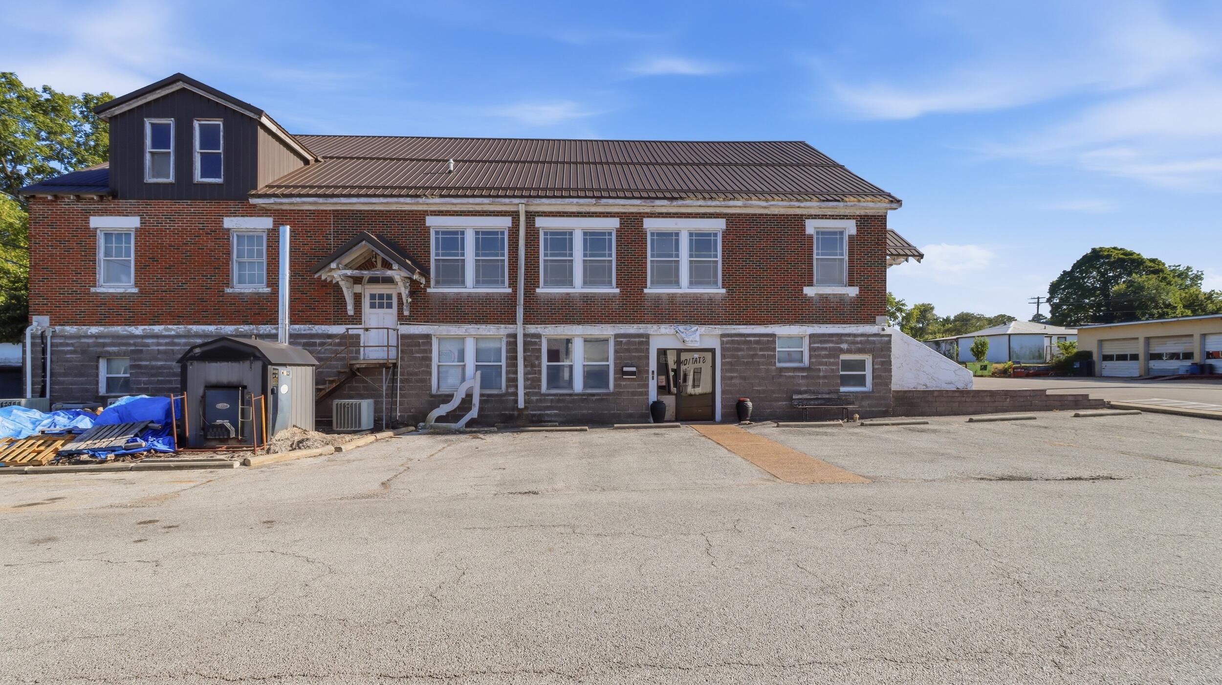 Photo 41 - Commercial Sale for sale – 402 S 1st Street  Houston, MO