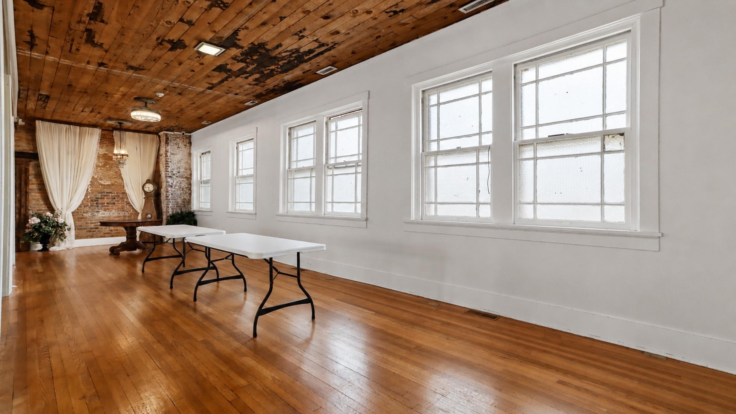 Photo 11 - Commercial Sale for sale – 402 S 1st Street  Houston, MO