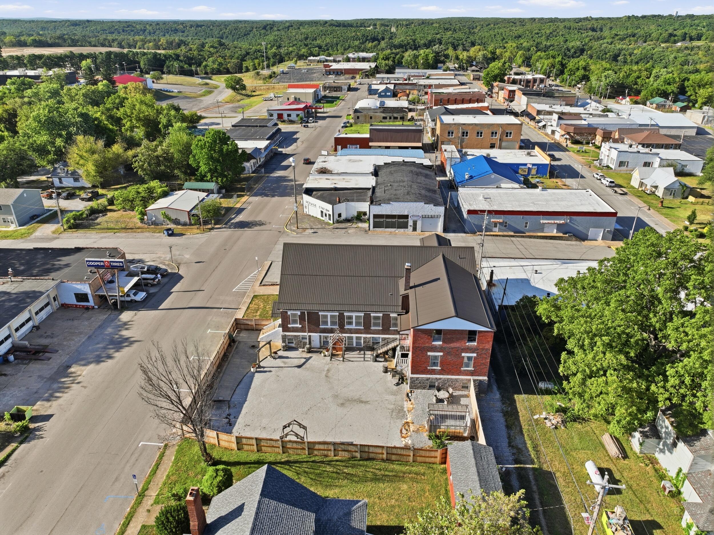 Photo 33 - Commercial Sale for sale – 402 S 1st Street  Houston, MO